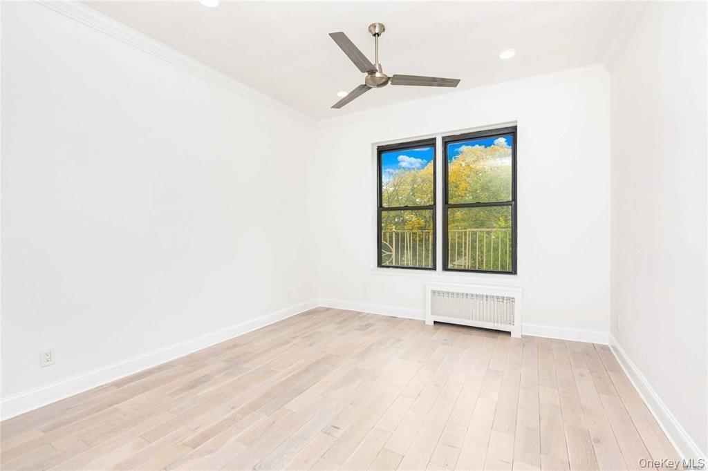 #4 photo, 140 Claremont Avenue, マンハッタン New York (Manhattan) , NY 10027