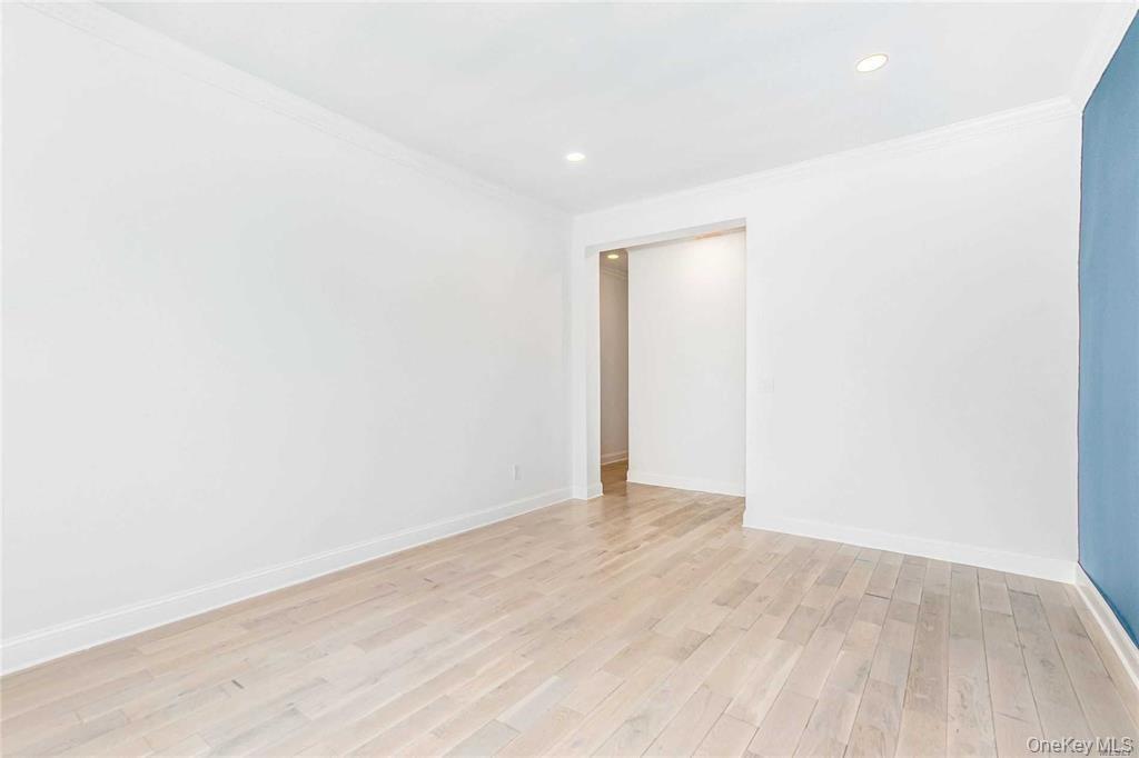 #9 photo, 140 Claremont Avenue, マンハッタン New York (Manhattan) , NY 10027