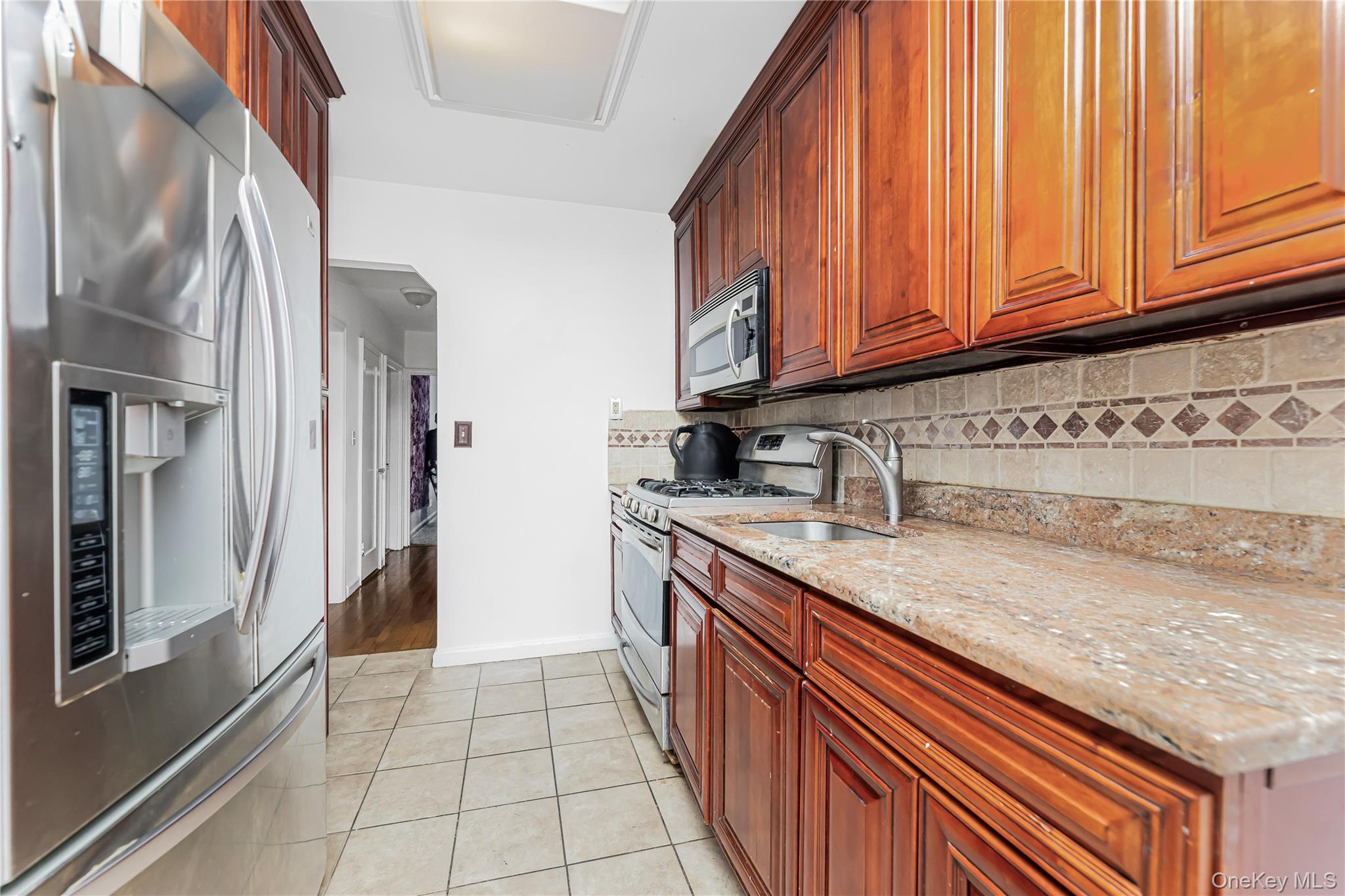 #13 photo, 426 Calhoun Avenue, Bronx , NY 10465