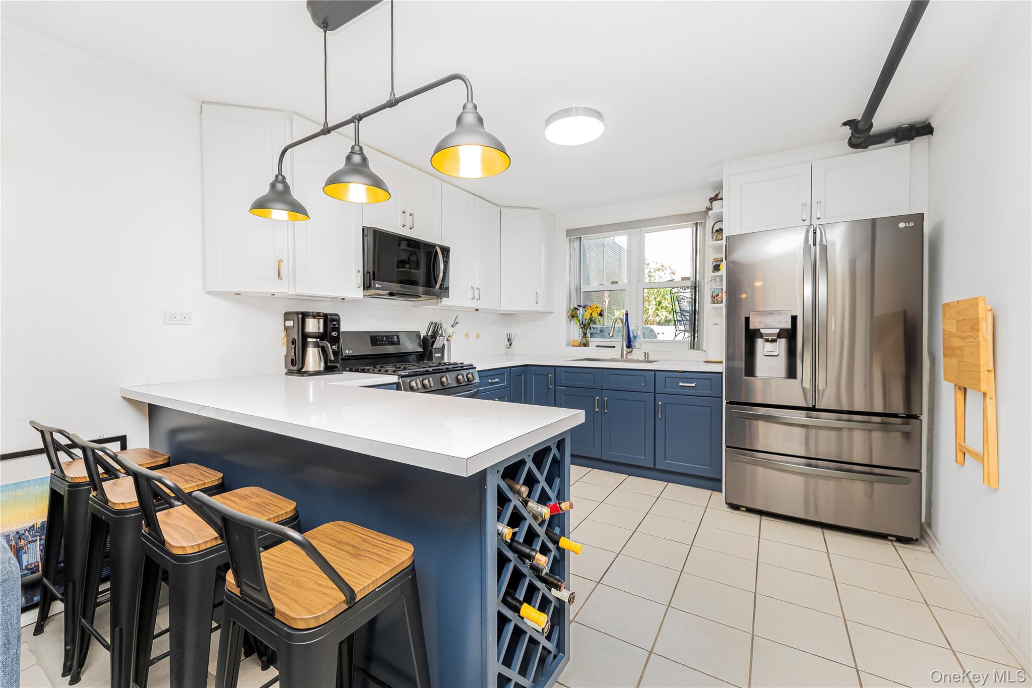 #2 photo, 426 Calhoun Avenue, Bronx , NY 10465