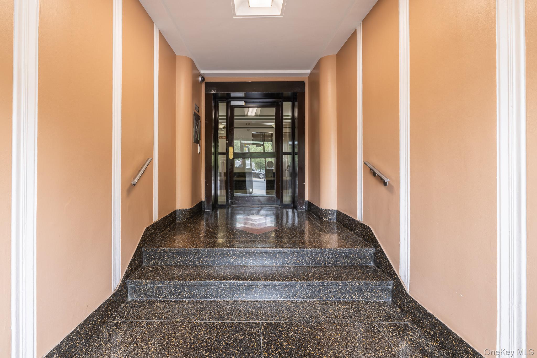 #2 photo, 2190 Boston Road, ブロンクス区 Bronx , NY 10462