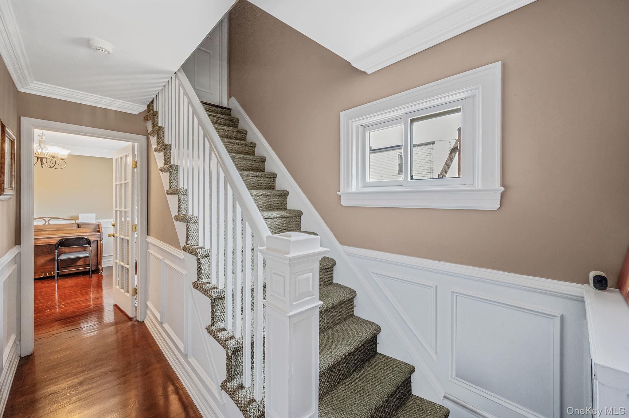 #17 photo, 557 Newbridge Road, ナッソー郡 East Meadow , NY 11554