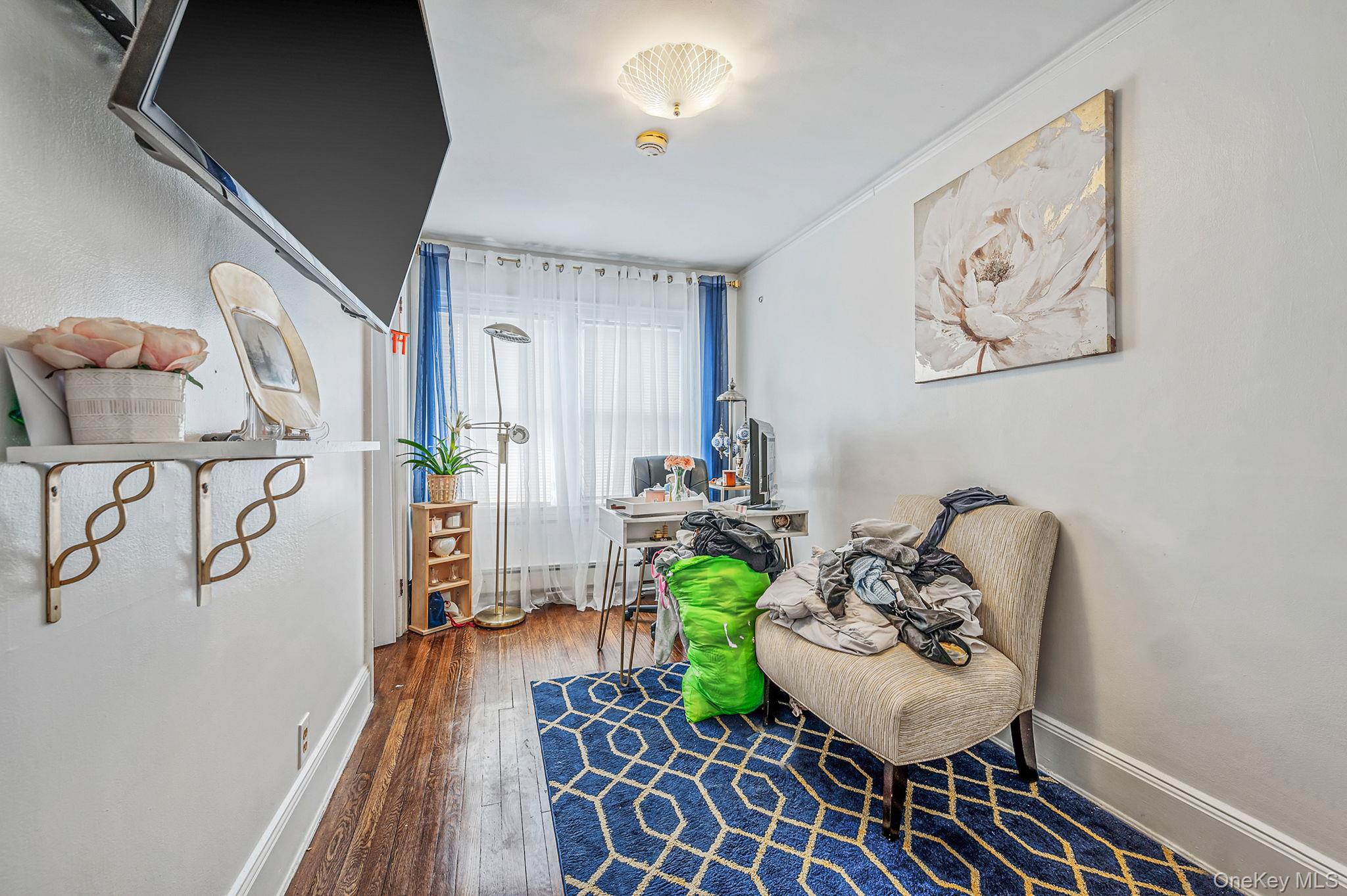 #18 photo, 557 Newbridge Road, ナッソー郡 East Meadow , NY 11554