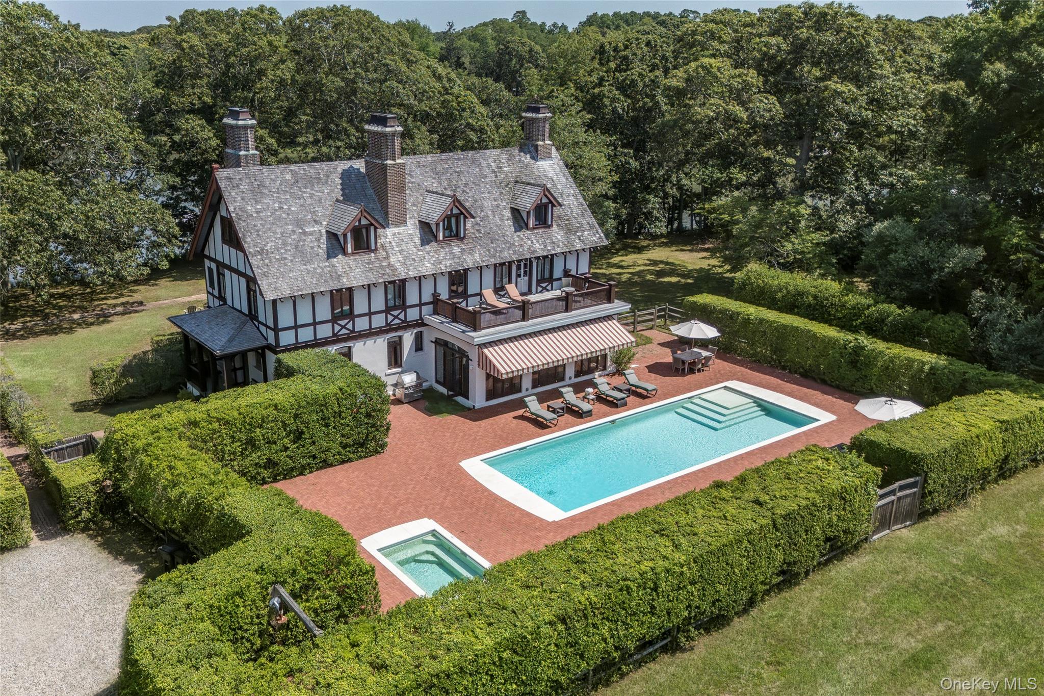 #1 photo, 9 / 7 Westmoreland Drive, 东长岛 谢尔特艾兰 Shelter Island Heights , NY 11964