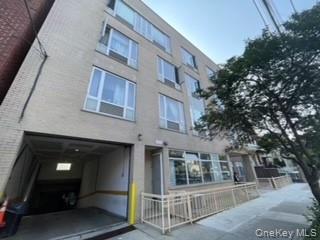 #1 photo, 4048 97th Street, クイーンズ区 Corona , NY 11368