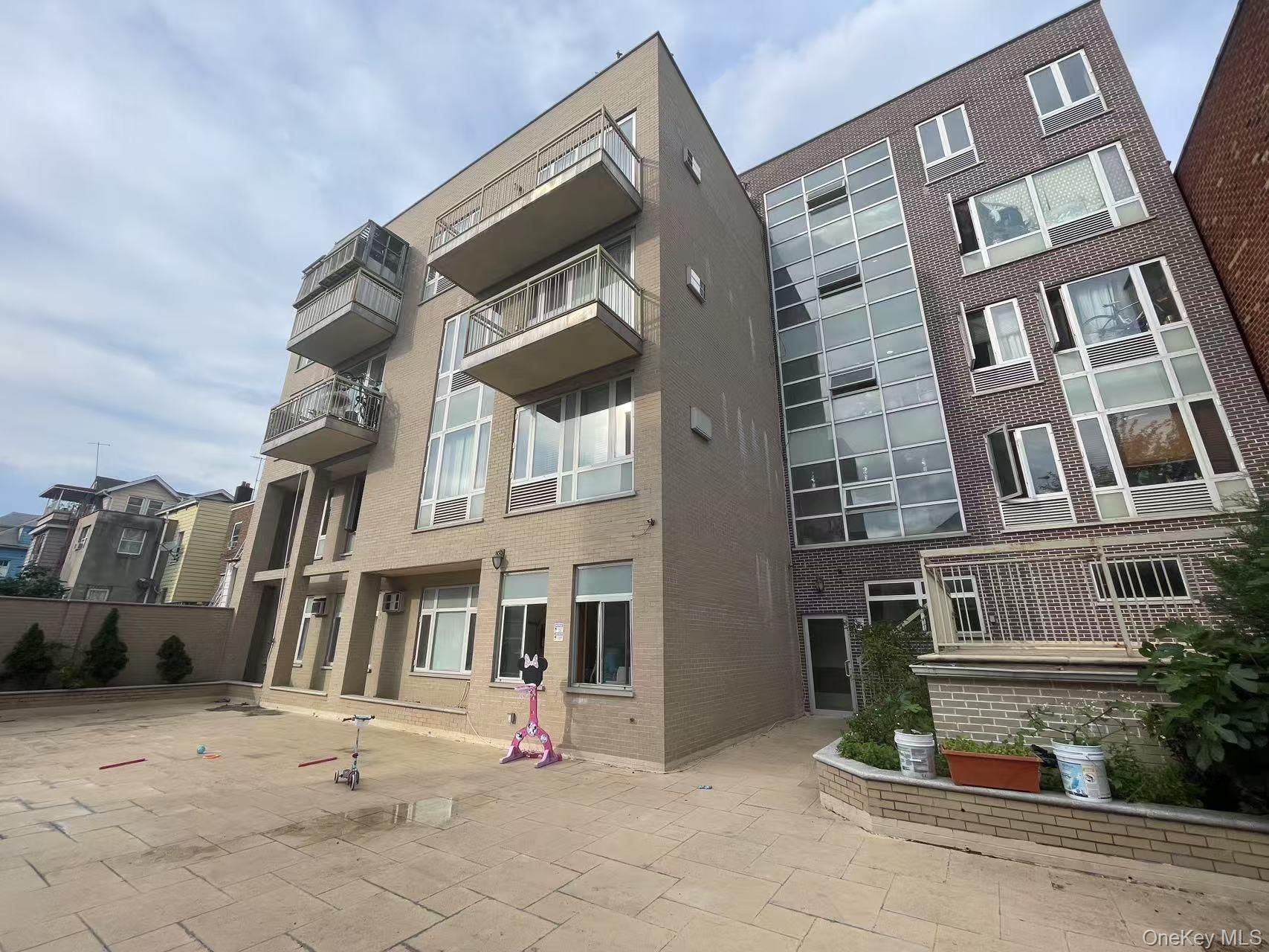 #3 photo, 4048 97th Street, クイーンズ区 Corona , NY 11368