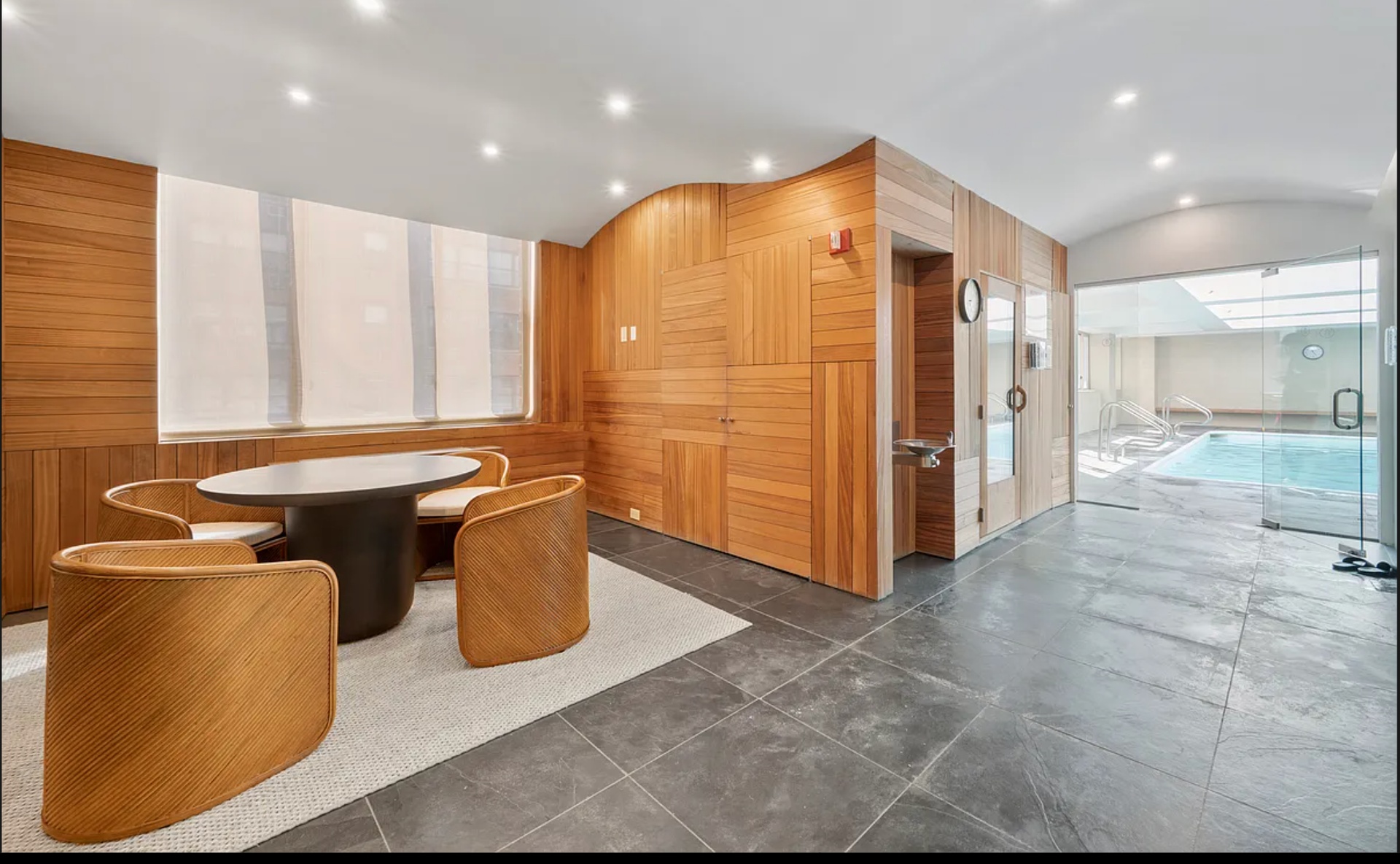 #13 photo, 350 E 82nd Street, マンハッタン Upper East Side , NY 10028