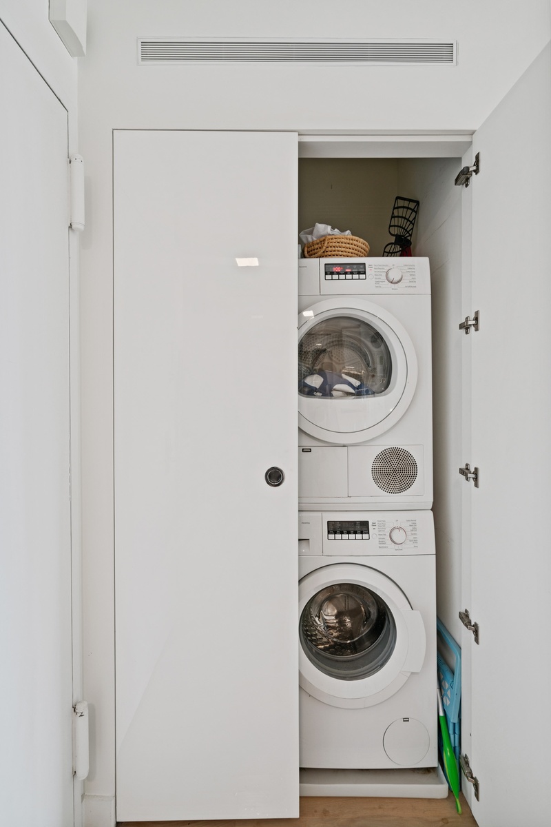 #16 photo, 301 W 53rd Street, マンハッタン Clinton , NY 10019