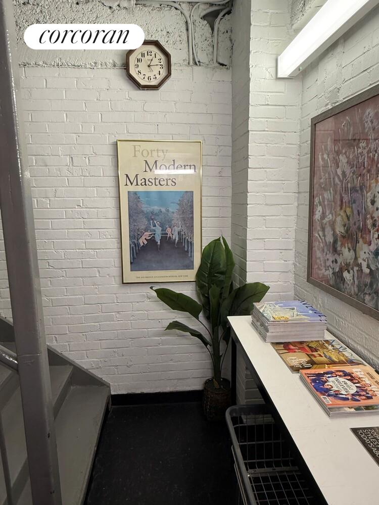 #9 photo, 225 E 79TH Street, マンハッタン Yorkville , NY 10075