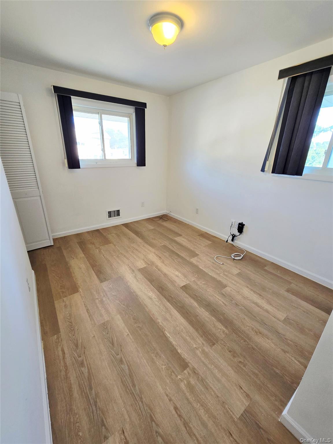 #12 photo, 118 Wright Avenue, サフォーク郡 Deer Park , NY 11729