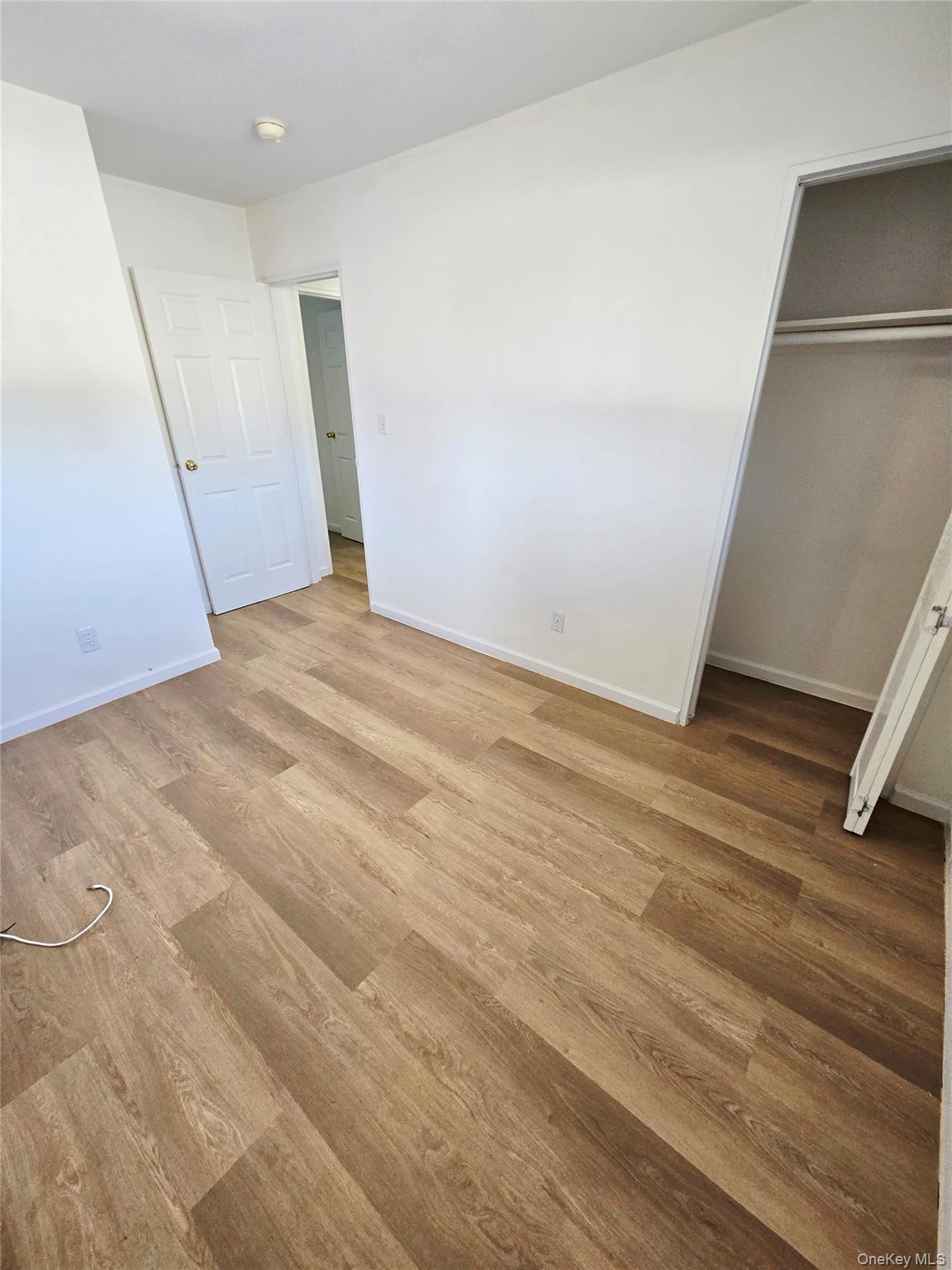 #13 photo, 118 Wright Avenue, サフォーク郡 Deer Park , NY 11729