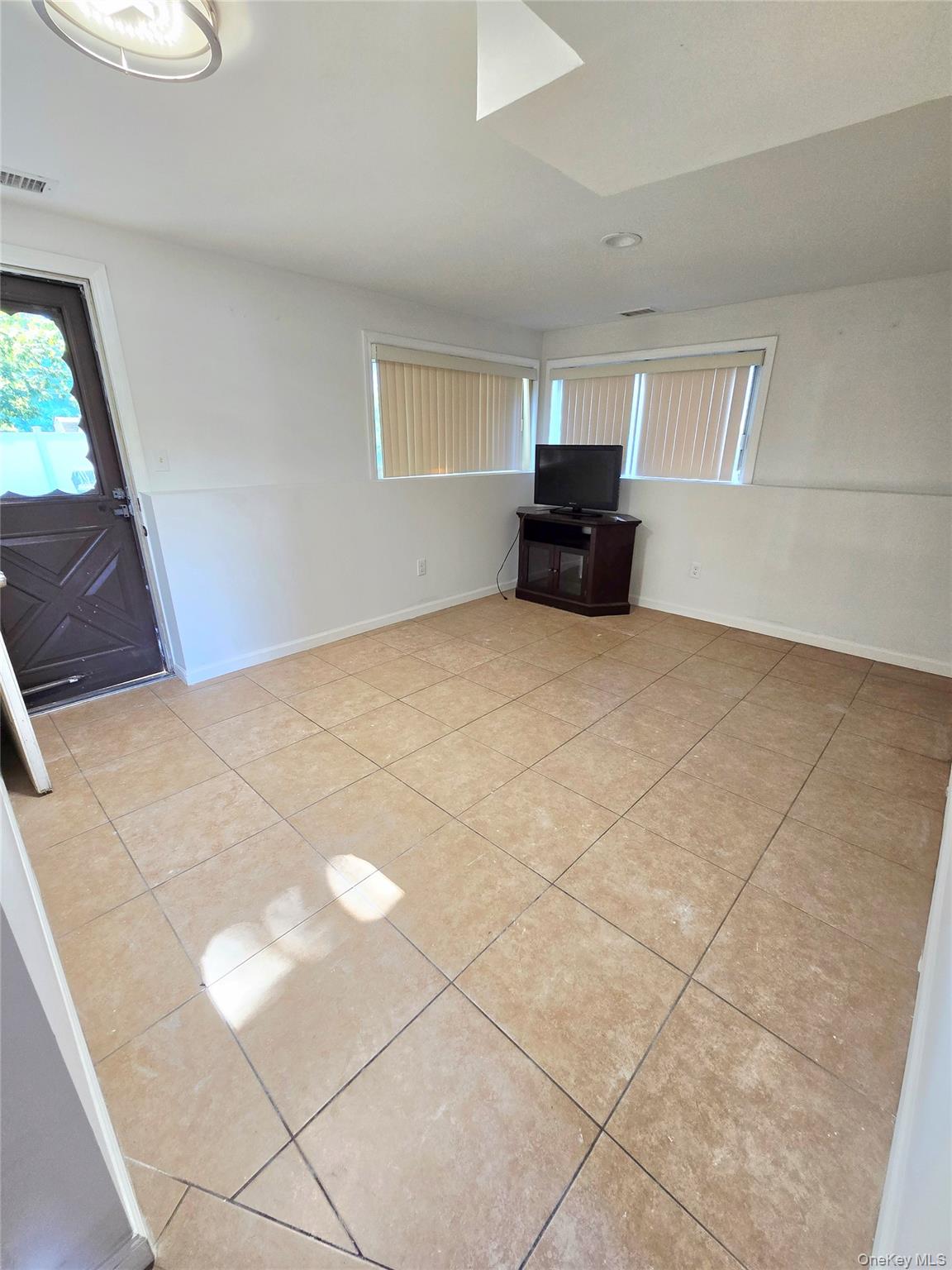 #20 photo, 118 Wright Avenue, サフォーク郡 Deer Park , NY 11729