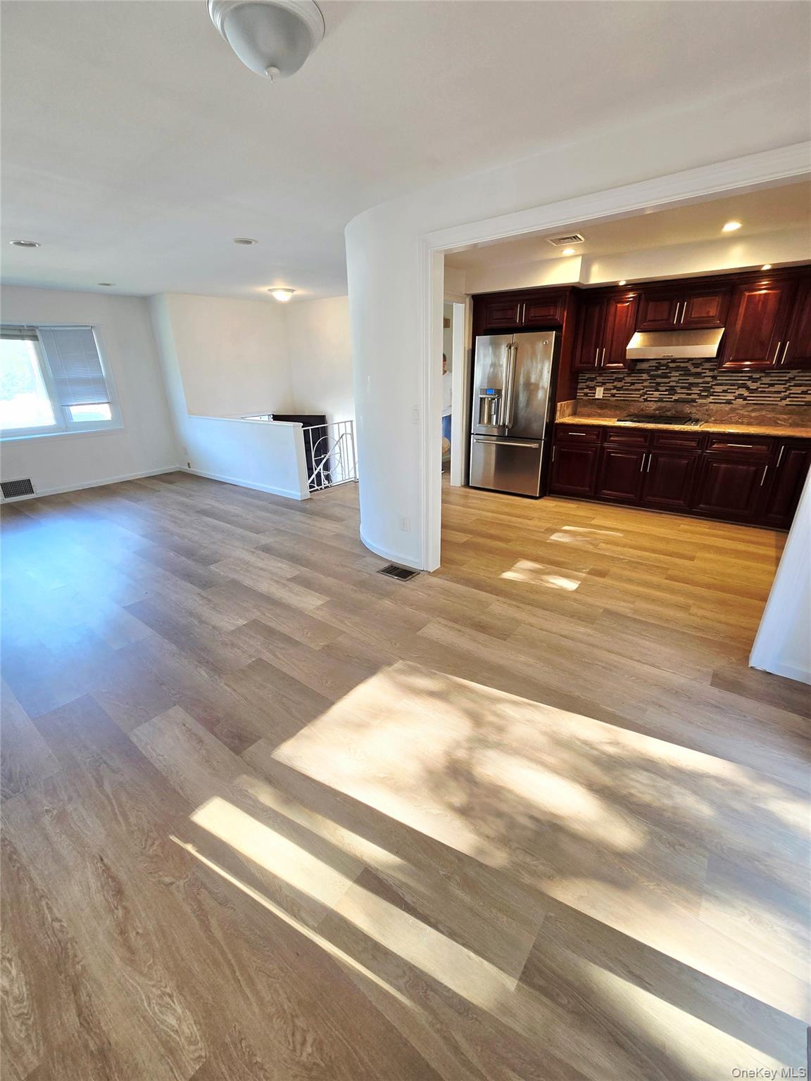 #7 photo, 118 Wright Avenue, サフォーク郡 Deer Park , NY 11729