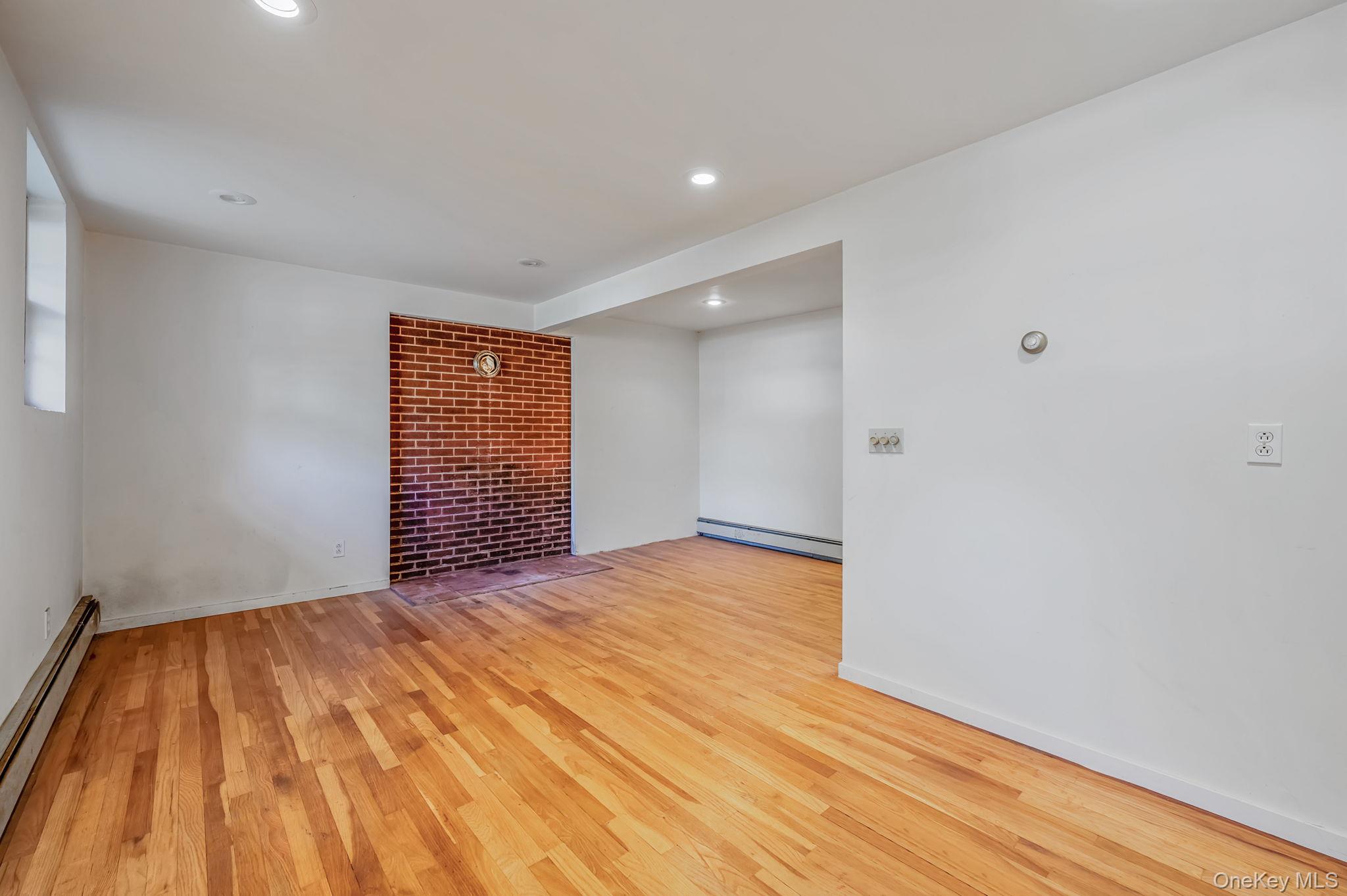 #19 photo, 11 Easterly Road, Hampton Bays , NY 11946