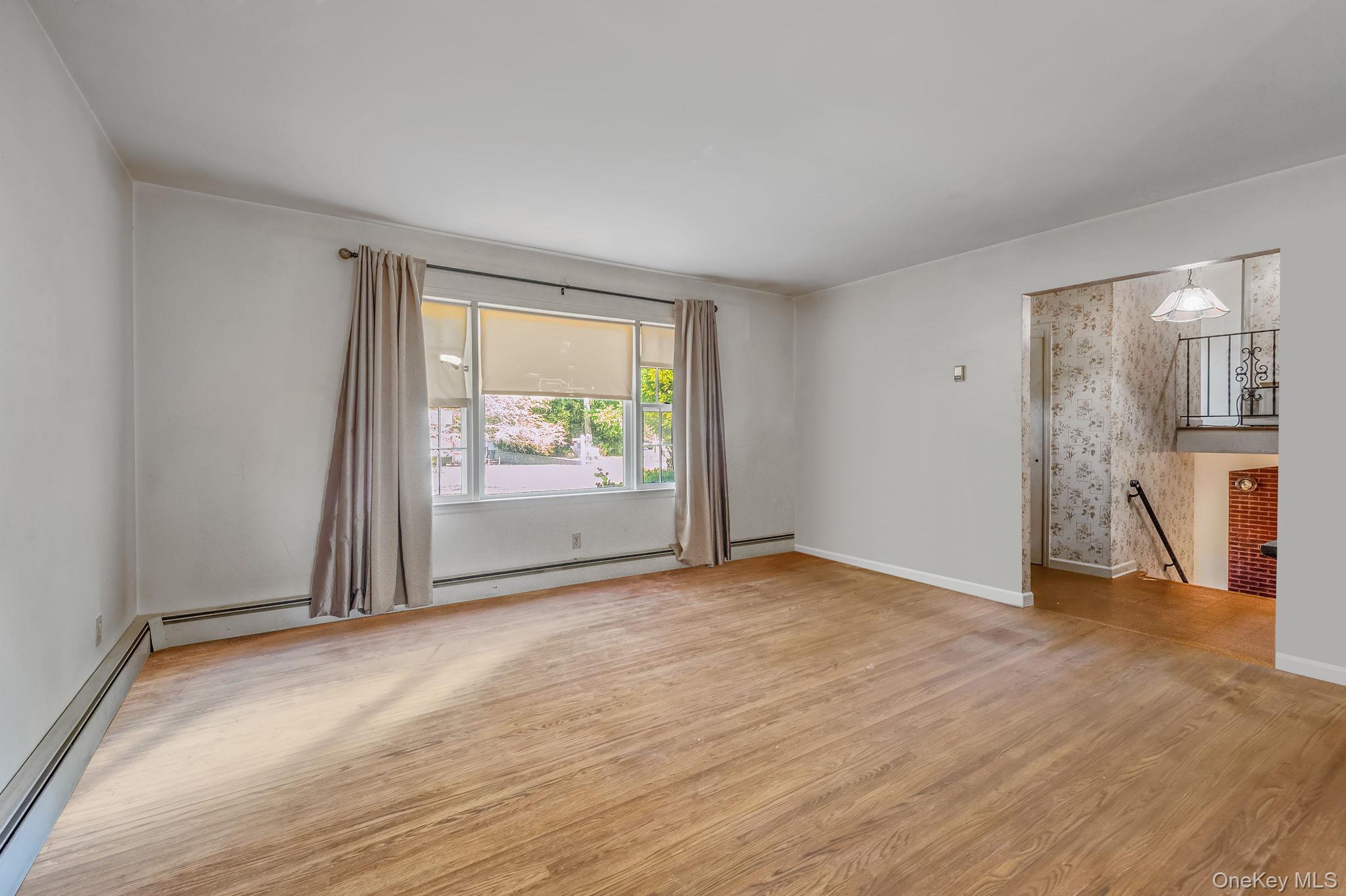 #4 photo, 11 Easterly Road, Hampton Bays , NY 11946