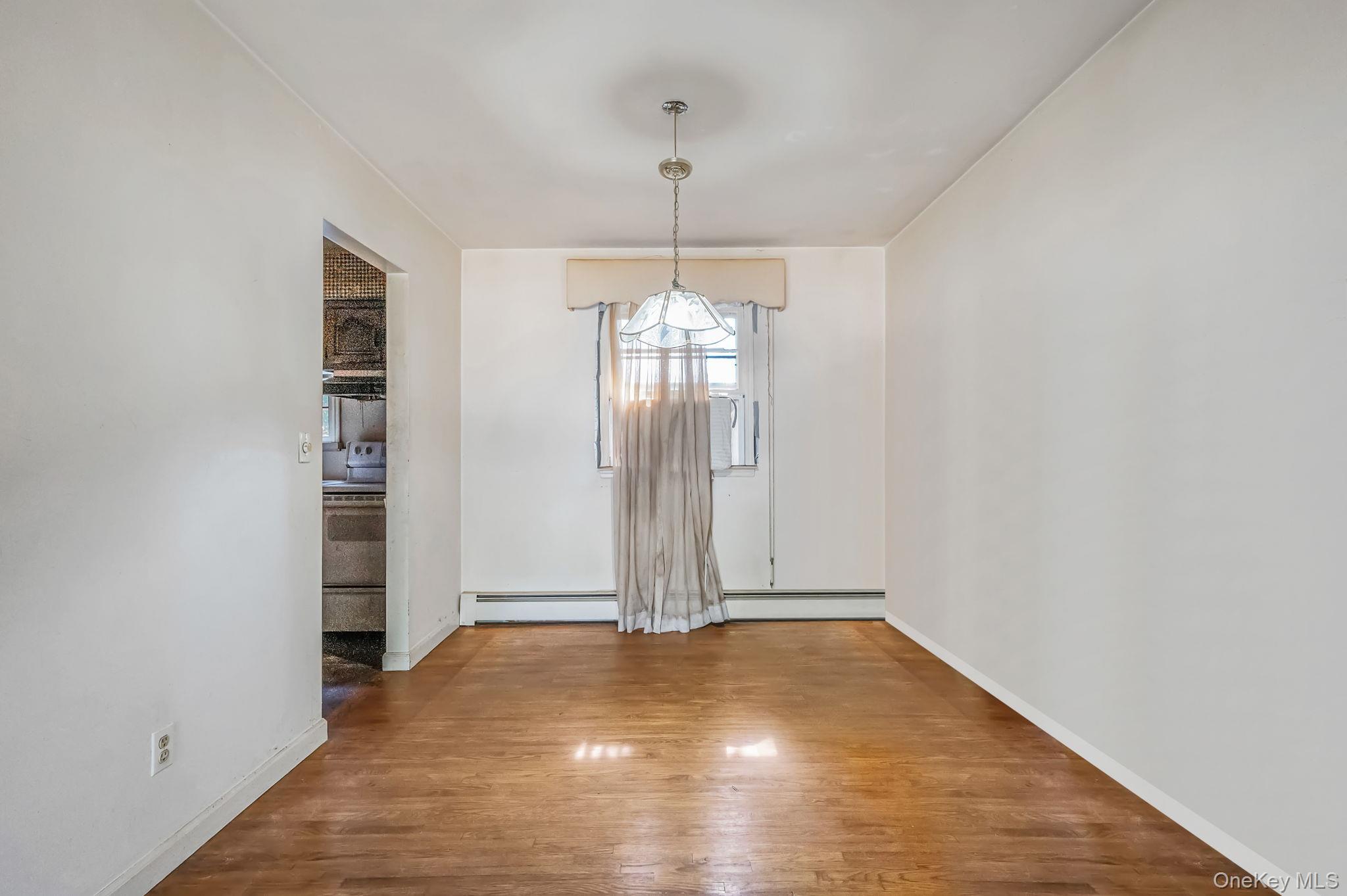 #7 photo, 11 Easterly Road, Hampton Bays , NY 11946