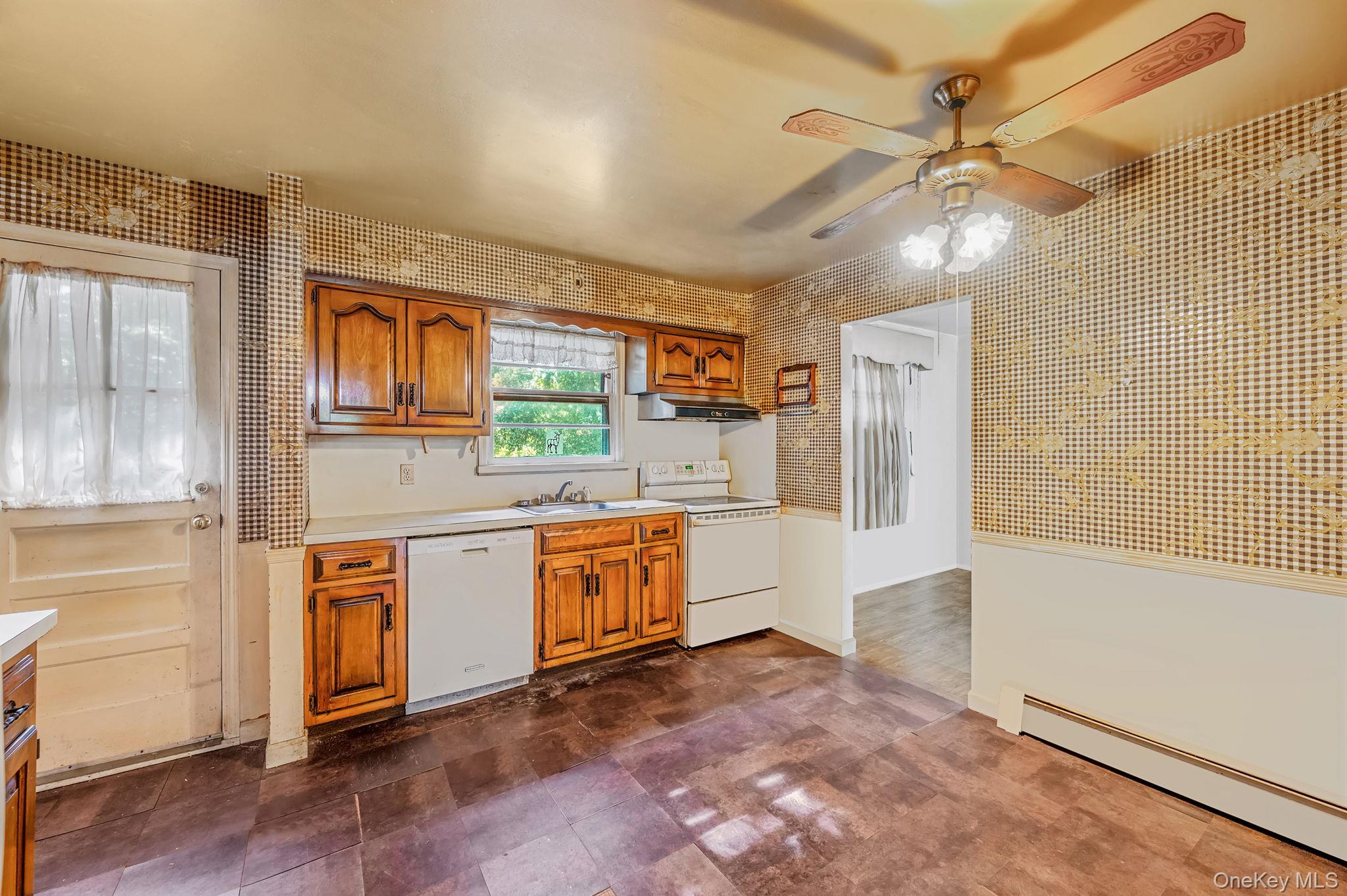 #9 photo, 11 Easterly Road, Hampton Bays , NY 11946