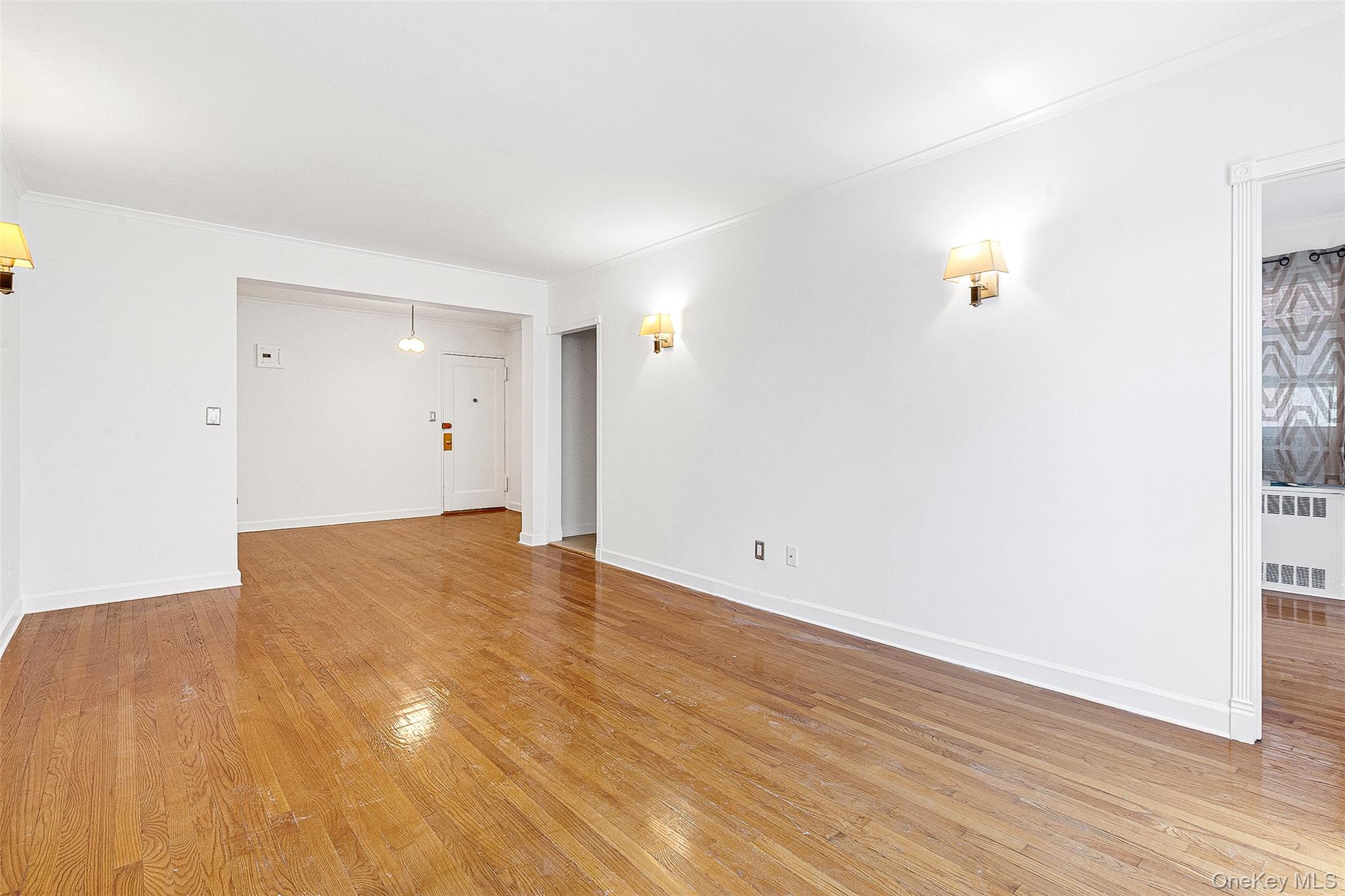 #18 photo, 67-38 108 Street, クイーンズ区 Forest Hills , NY 11375