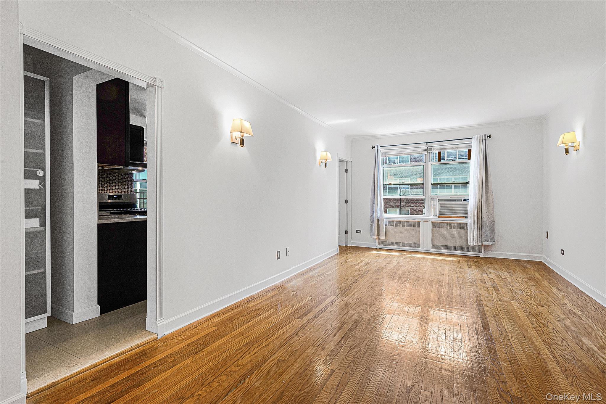 #8 photo, 67-38 108 Street, クイーンズ区 Forest Hills , NY 11375