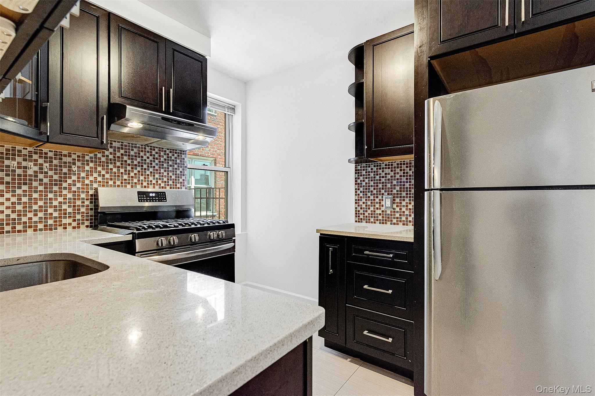 #9 photo, 67-38 108 Street, クイーンズ区 Forest Hills , NY 11375