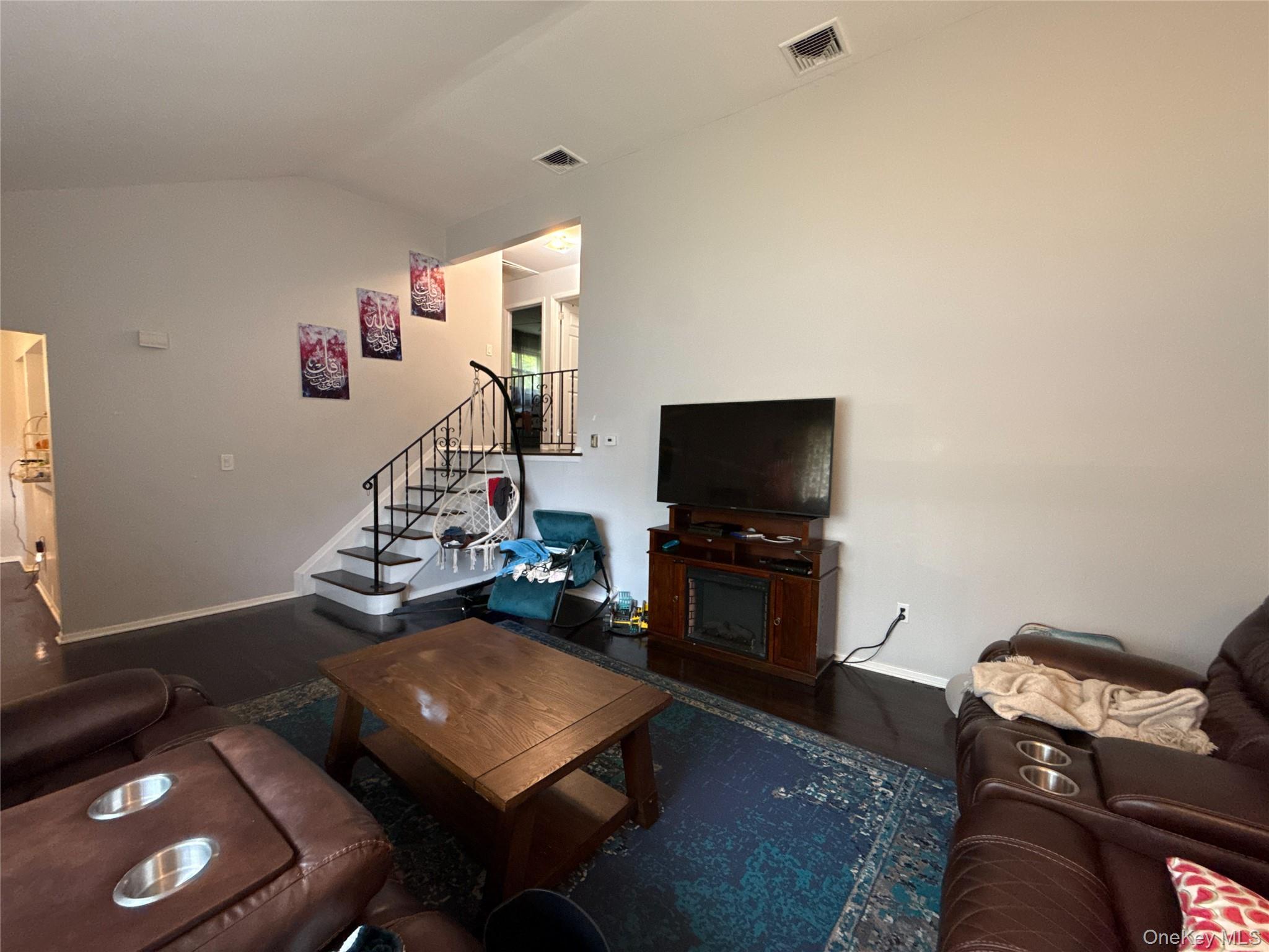 #3 photo, 63 Waterbury Parkway, Cortlandt Manor , NY 10567