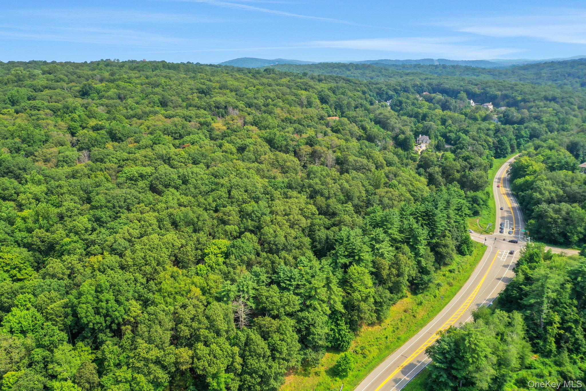 #10 photo, 2657 Stony Street, Mohegan Lake , NY 10547