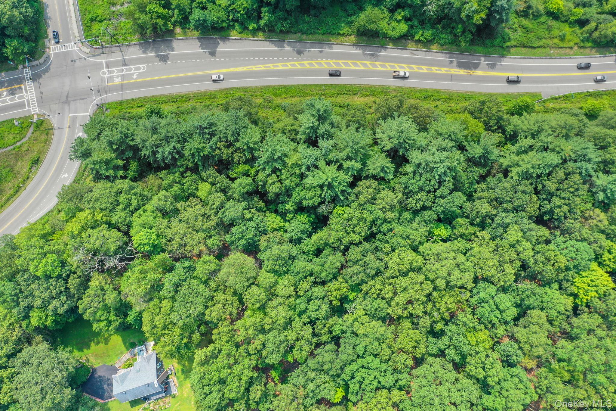 #7 photo, 2657 Stony Street, Mohegan Lake , NY 10547