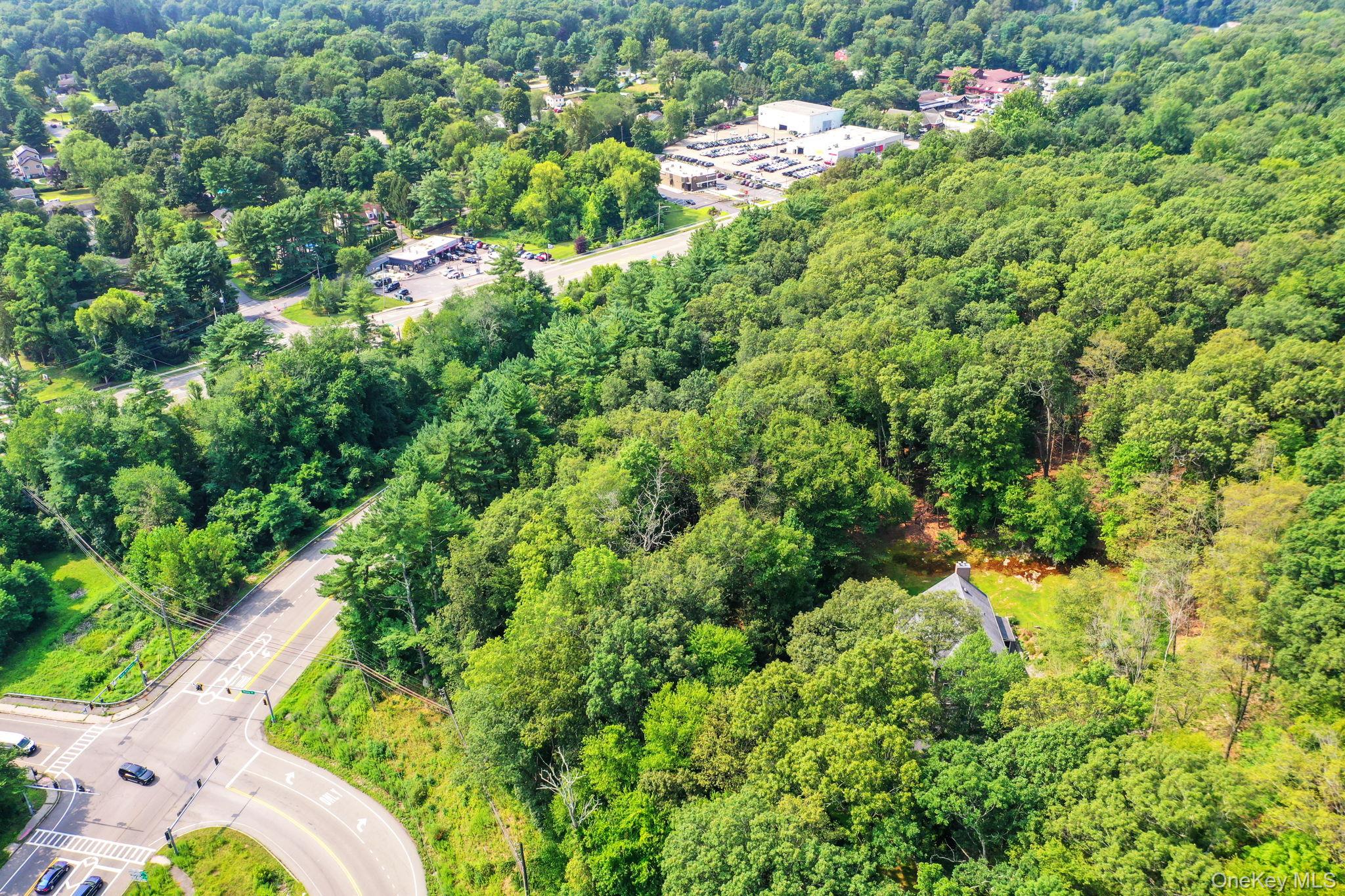 #8 photo, 2657 Stony Street, Mohegan Lake , NY 10547