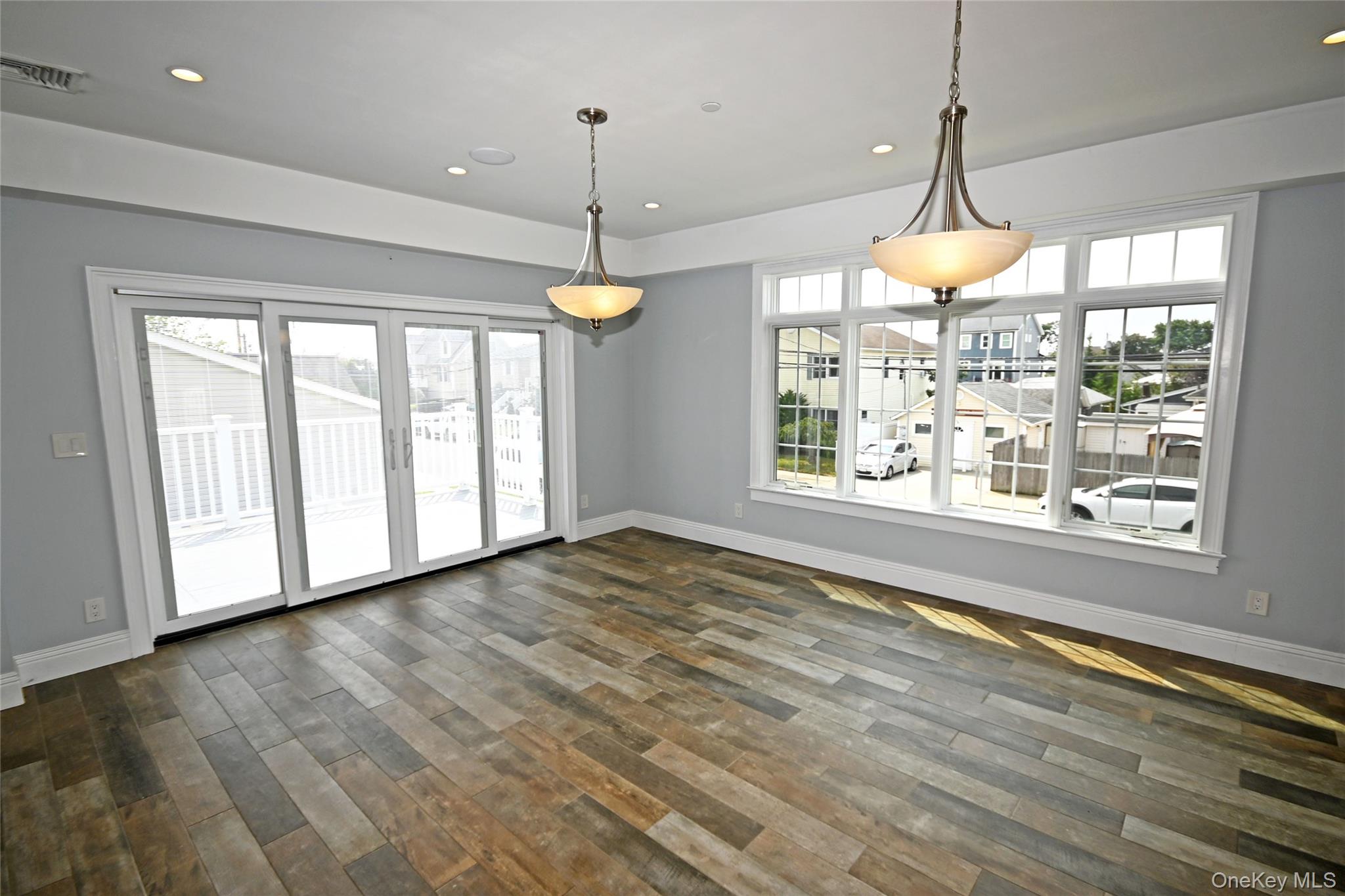 #15 photo, 7 East Boulevard, ナッソー郡 East Rockaway , NY 11518