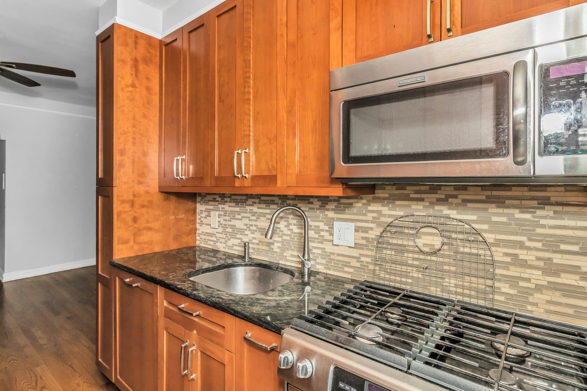 #13 photo, 111-39 76TH Road, クイーンズ区 Forest Hills , NY 11375