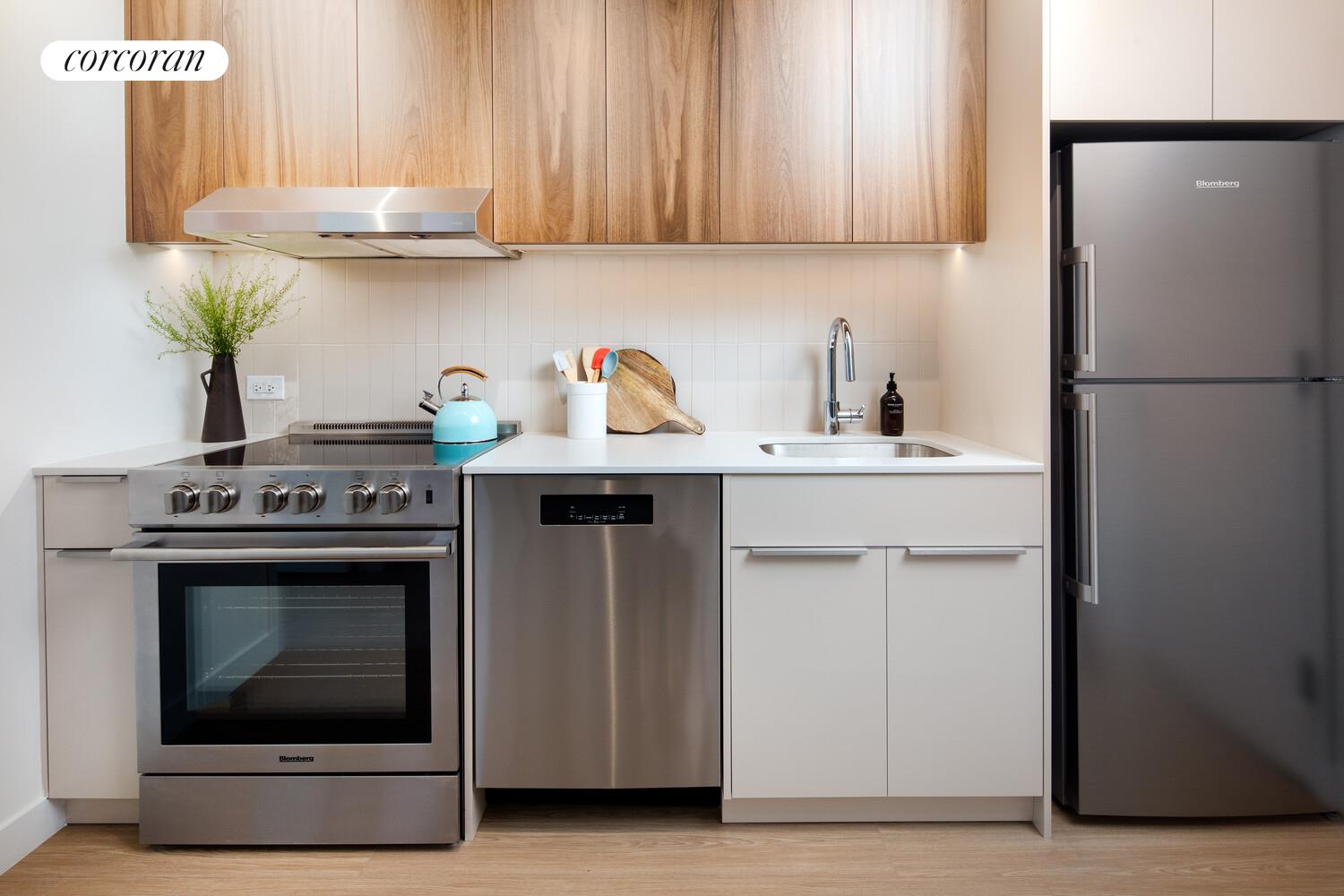 #4 photo, Astoria, Astoria , NY 11102