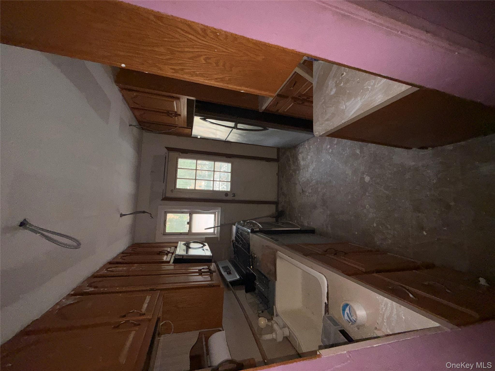 #20 photo, 35 Marlow Road, Valley Stream , NY 11580