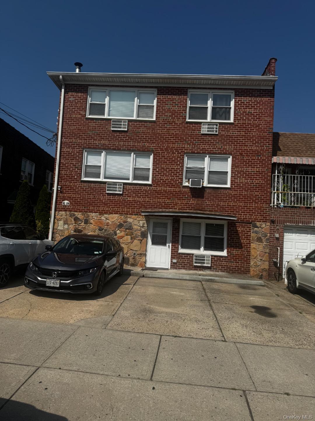 #2 photo, 6126 164 St, クイーンズ区 Fresh Meadows , NY 11365