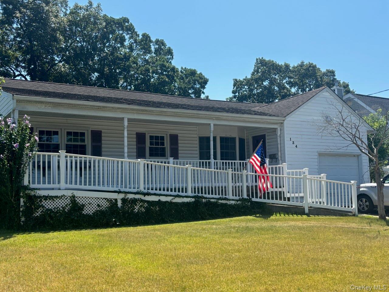 #3 photo, 134 Veronica Lane, North Babylon , NY 11703