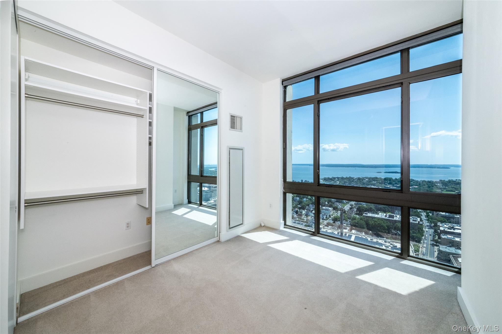 #16 photo, 175 Huguenot Street, New Rochelle , NY 10801