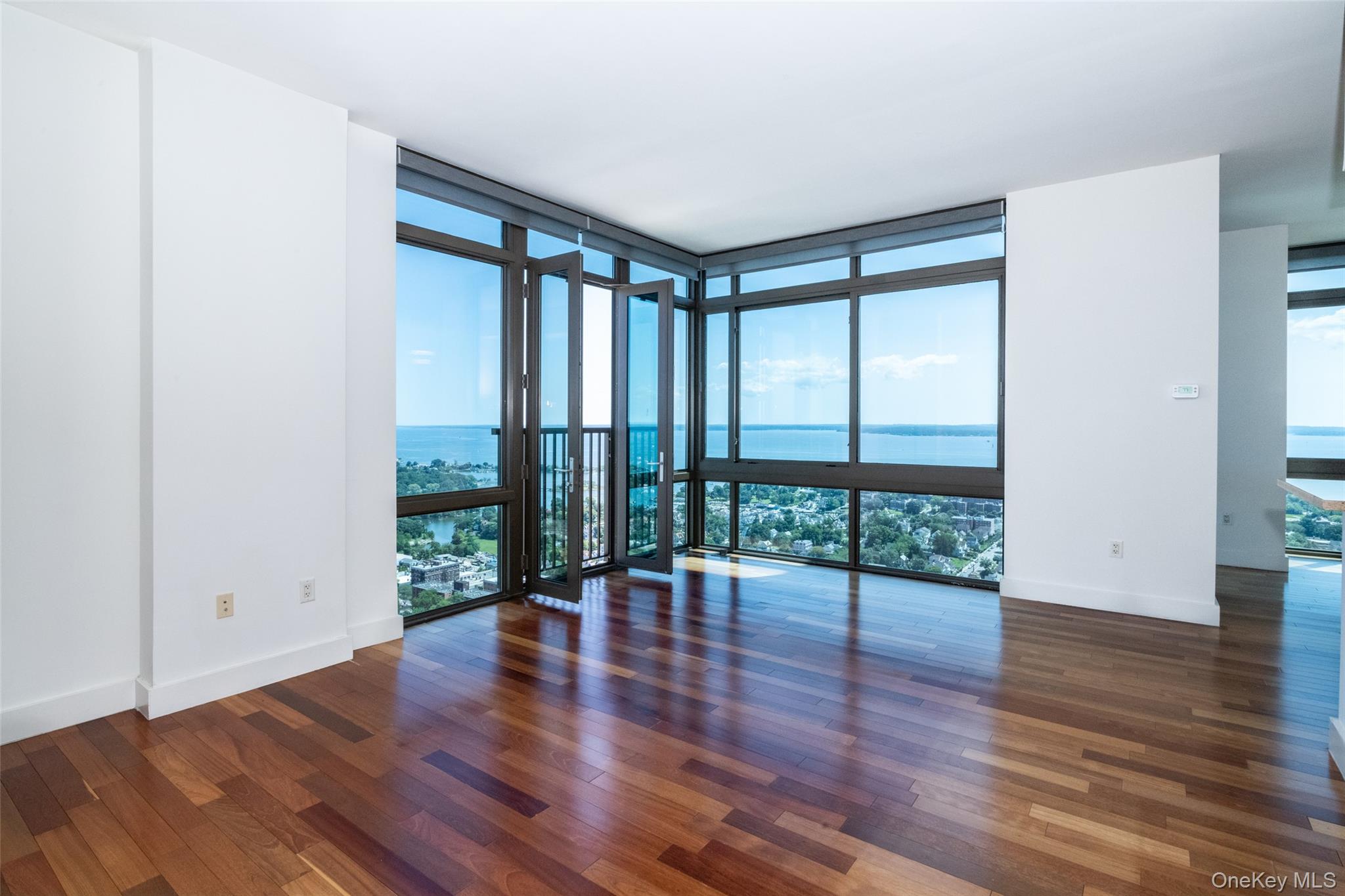 #3 photo, 175 Huguenot Street, New Rochelle , NY 10801