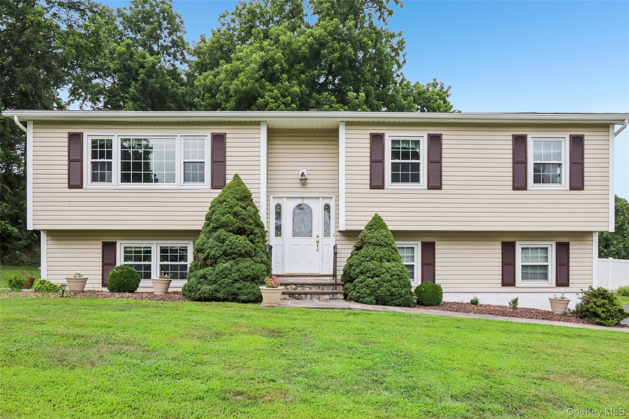 #1 photo, 4 Babcock Court, Stony Point , NY 10980