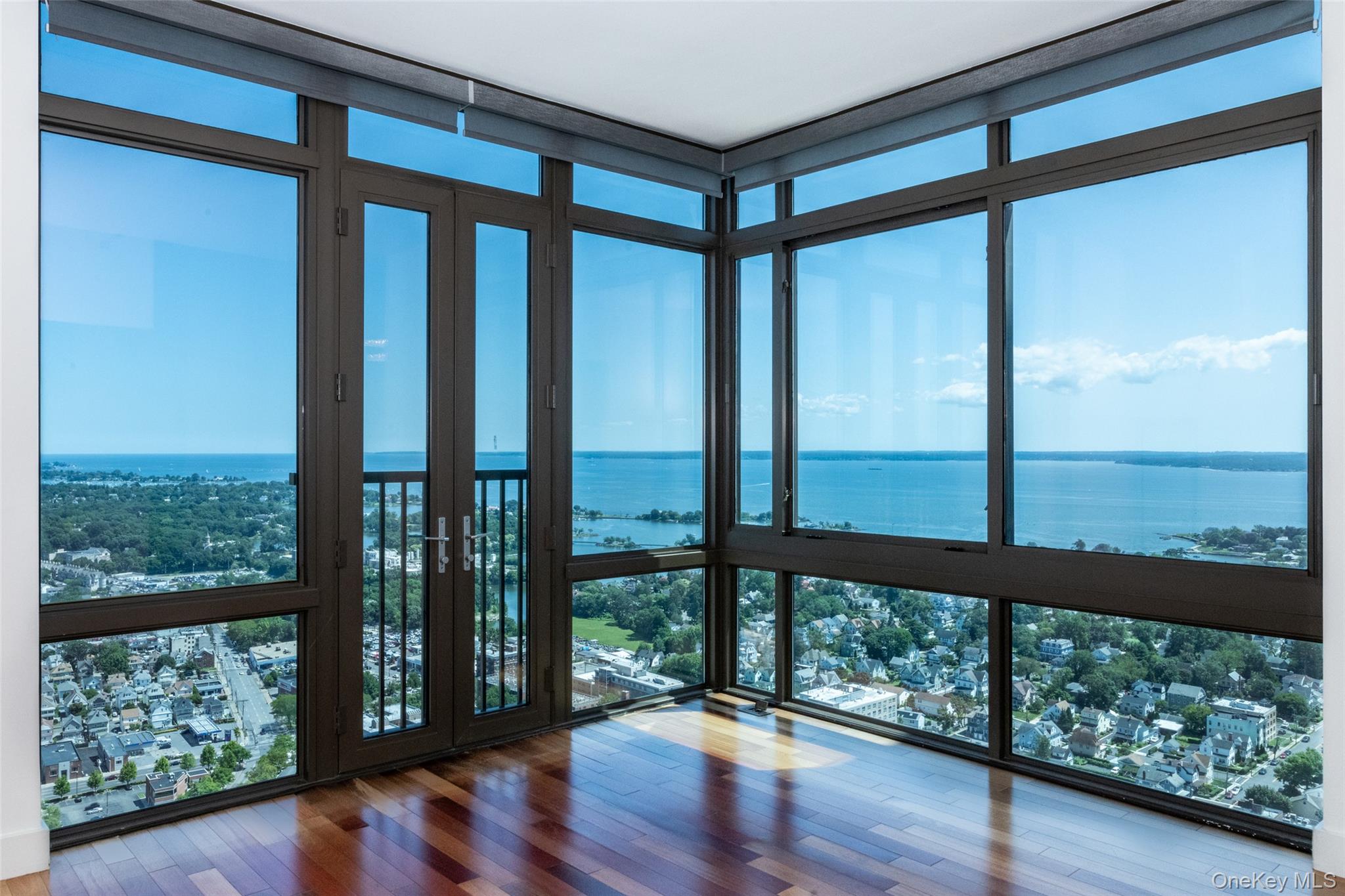 #2 photo, 175 Huguenot Street, New Rochelle , NY 10801