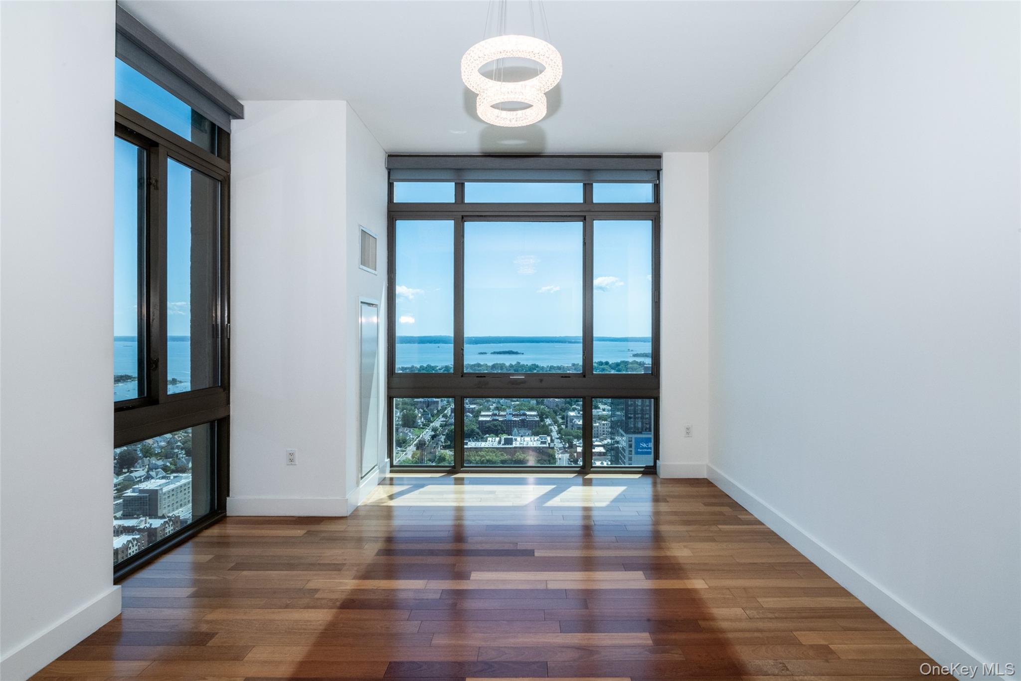 #6 photo, 175 Huguenot Street, New Rochelle , NY 10801