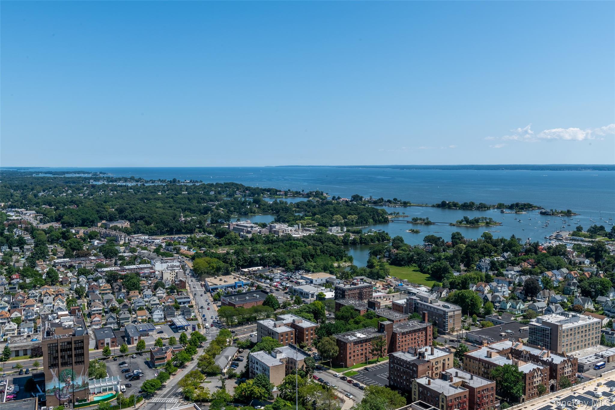 #7 photo, 175 Huguenot Street, New Rochelle , NY 10801