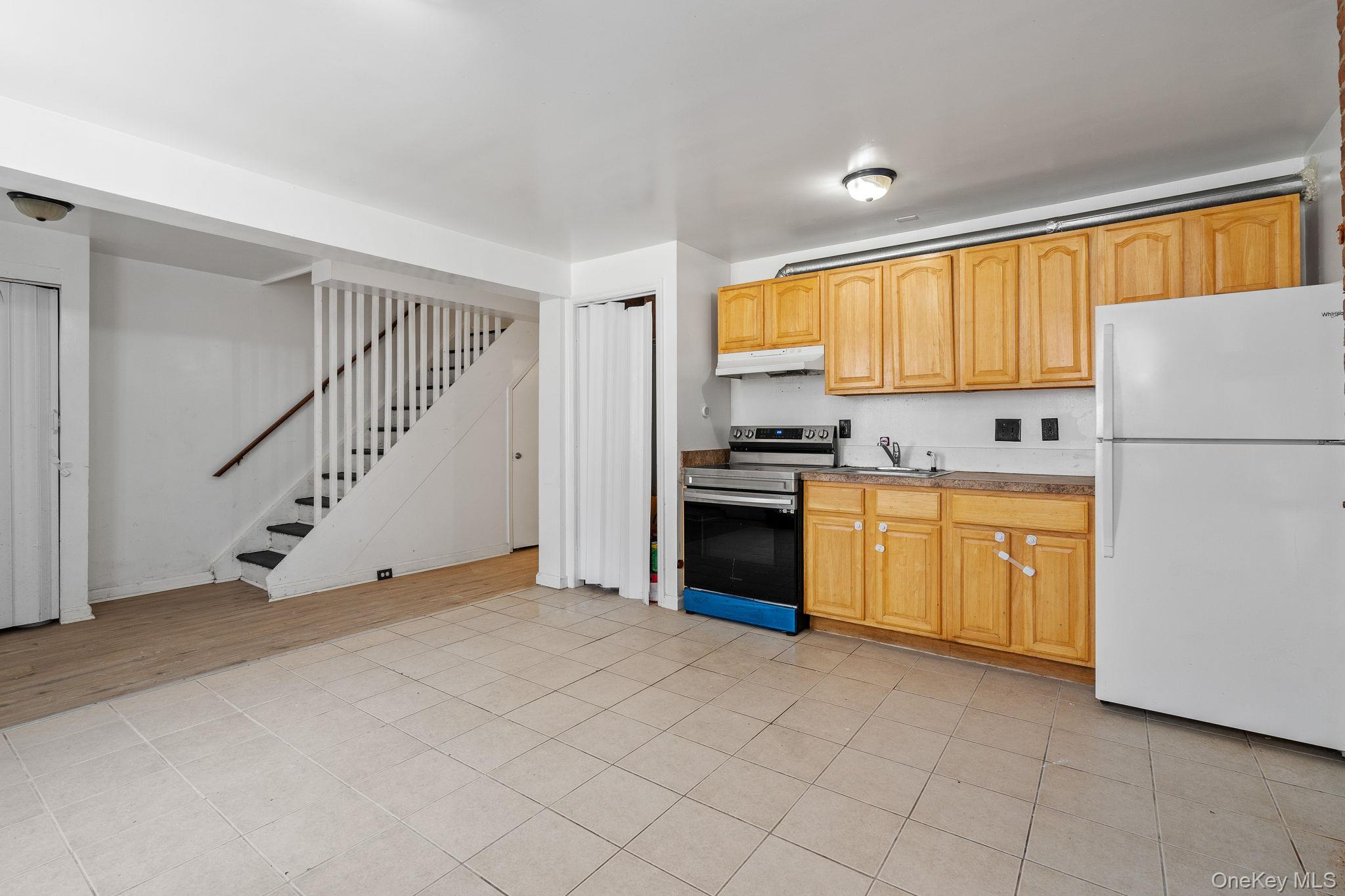 #1 photo, 160 Lander Street, Newburgh , NY 12550