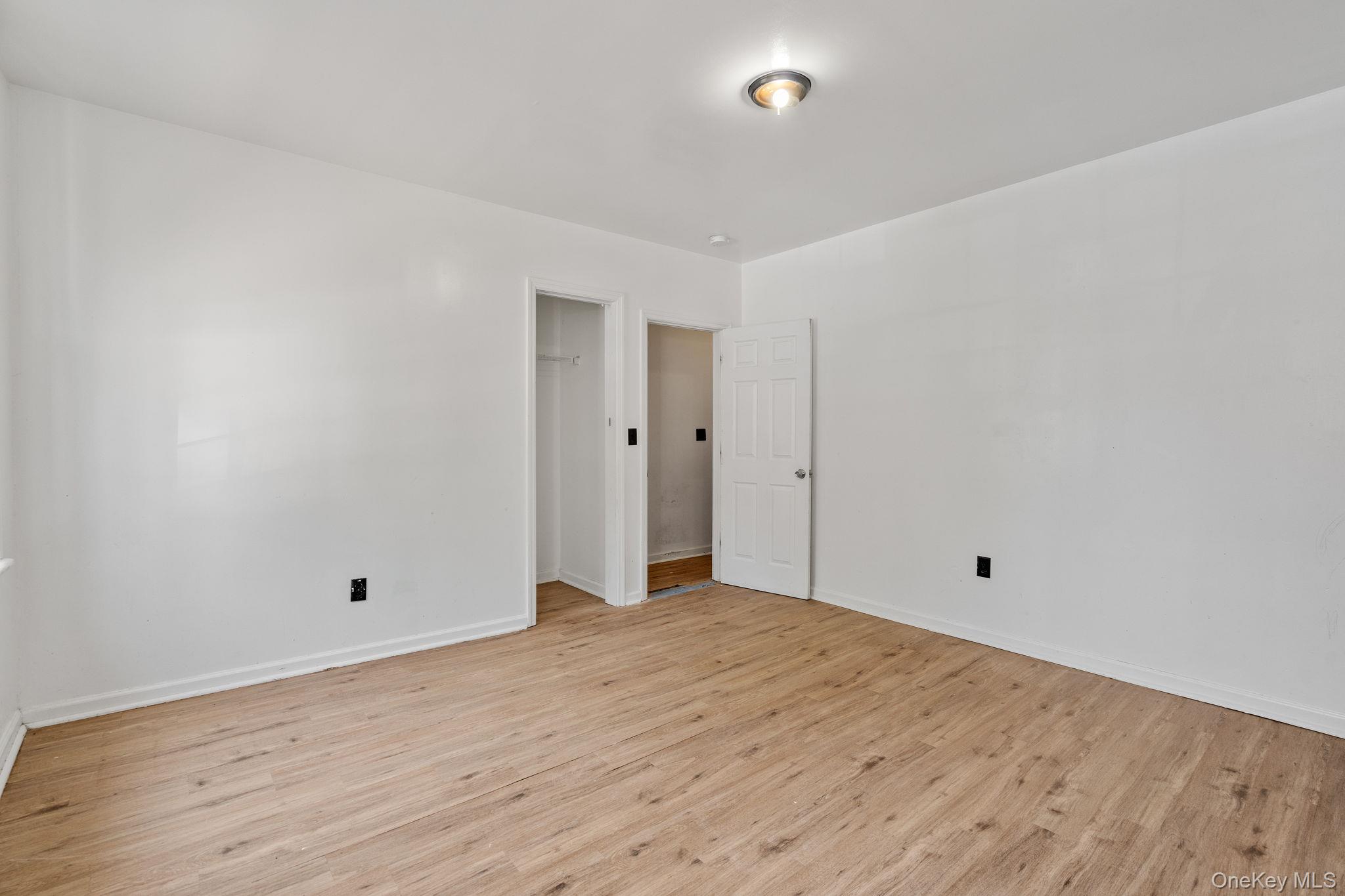 #11 photo, 160 Lander Street, Newburgh , NY 12550