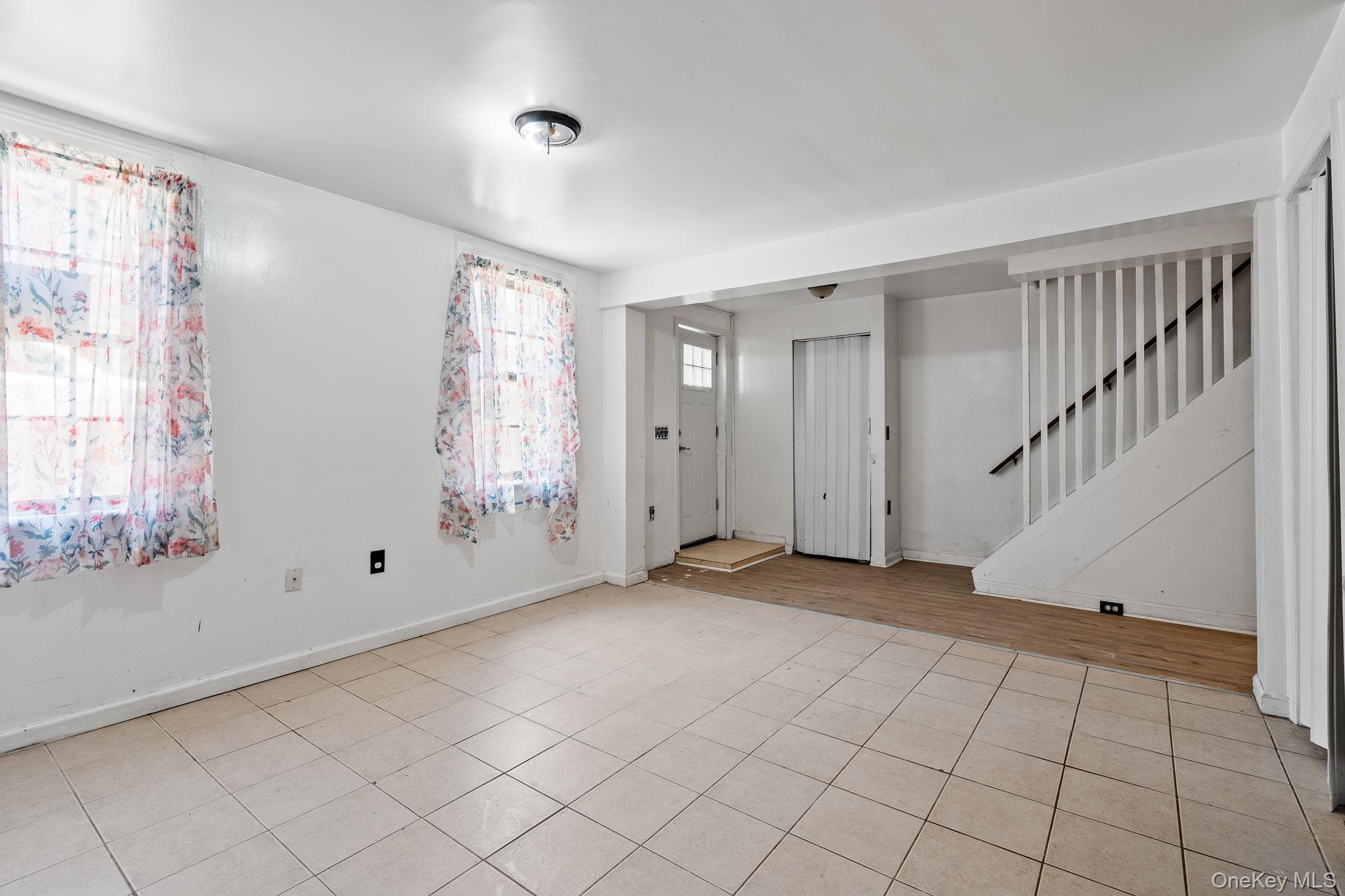 #5 photo, 160 Lander Street, Newburgh , NY 12550