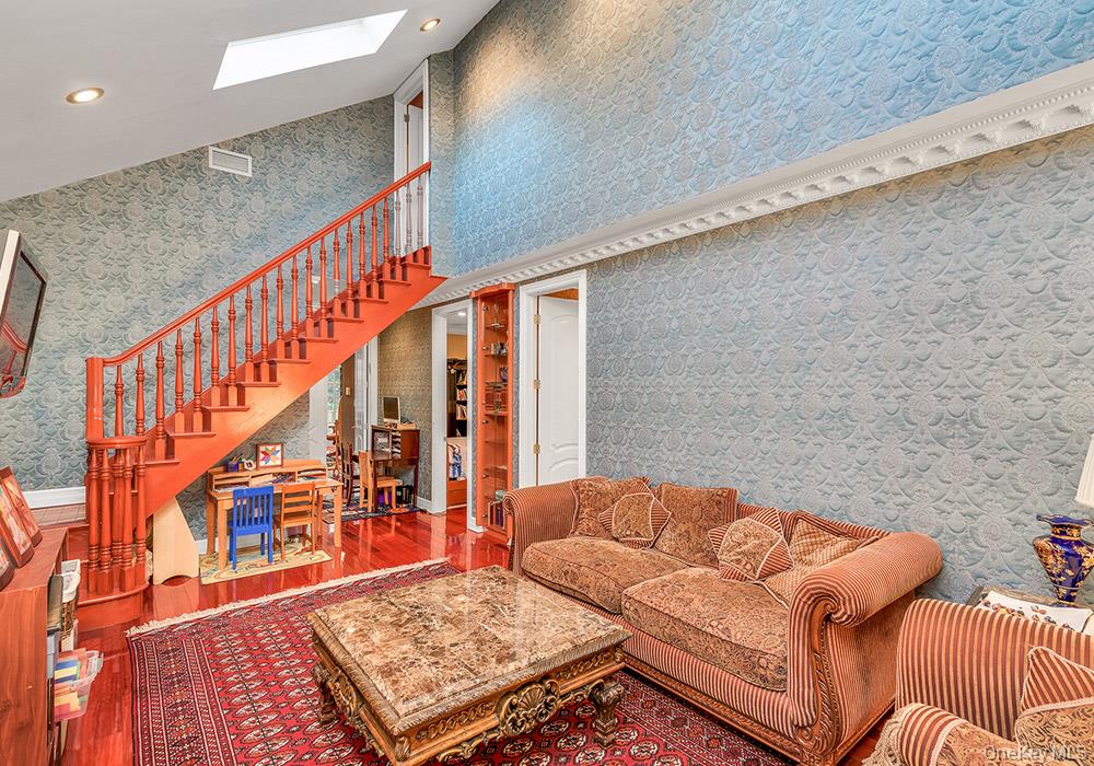 #14 photo, 17624 Kildare Road, クイーンズ区 Jamaica Estates , NY 11432