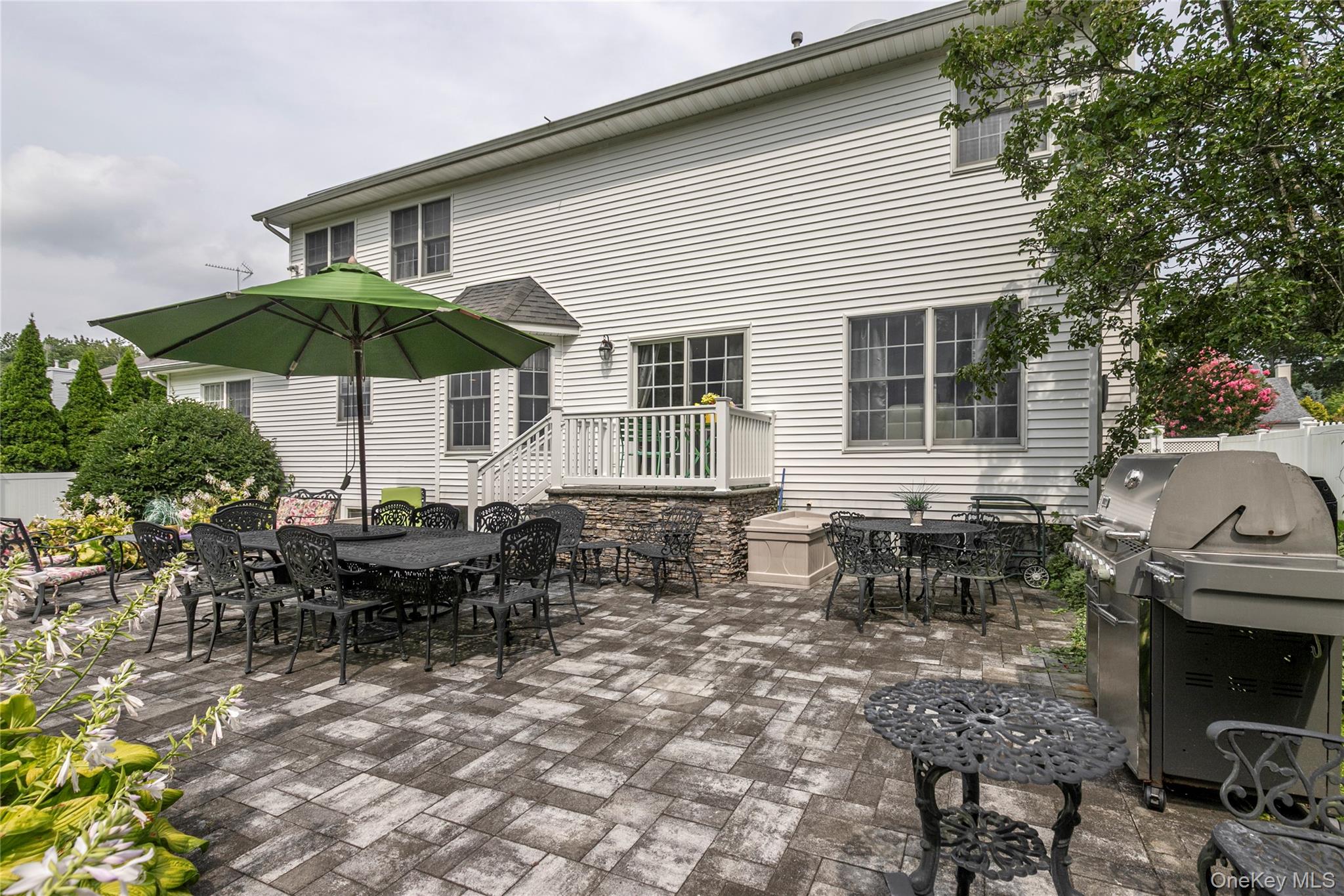 #13 photo, 6 Rolling Wood Court, サフォーク郡 Hauppauge , NY 11788