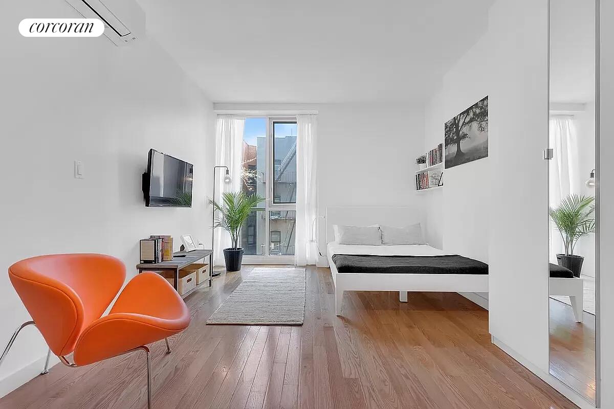 #1 photo, 362 W 127TH Street, मैनहटन West Harlem , NY 10027