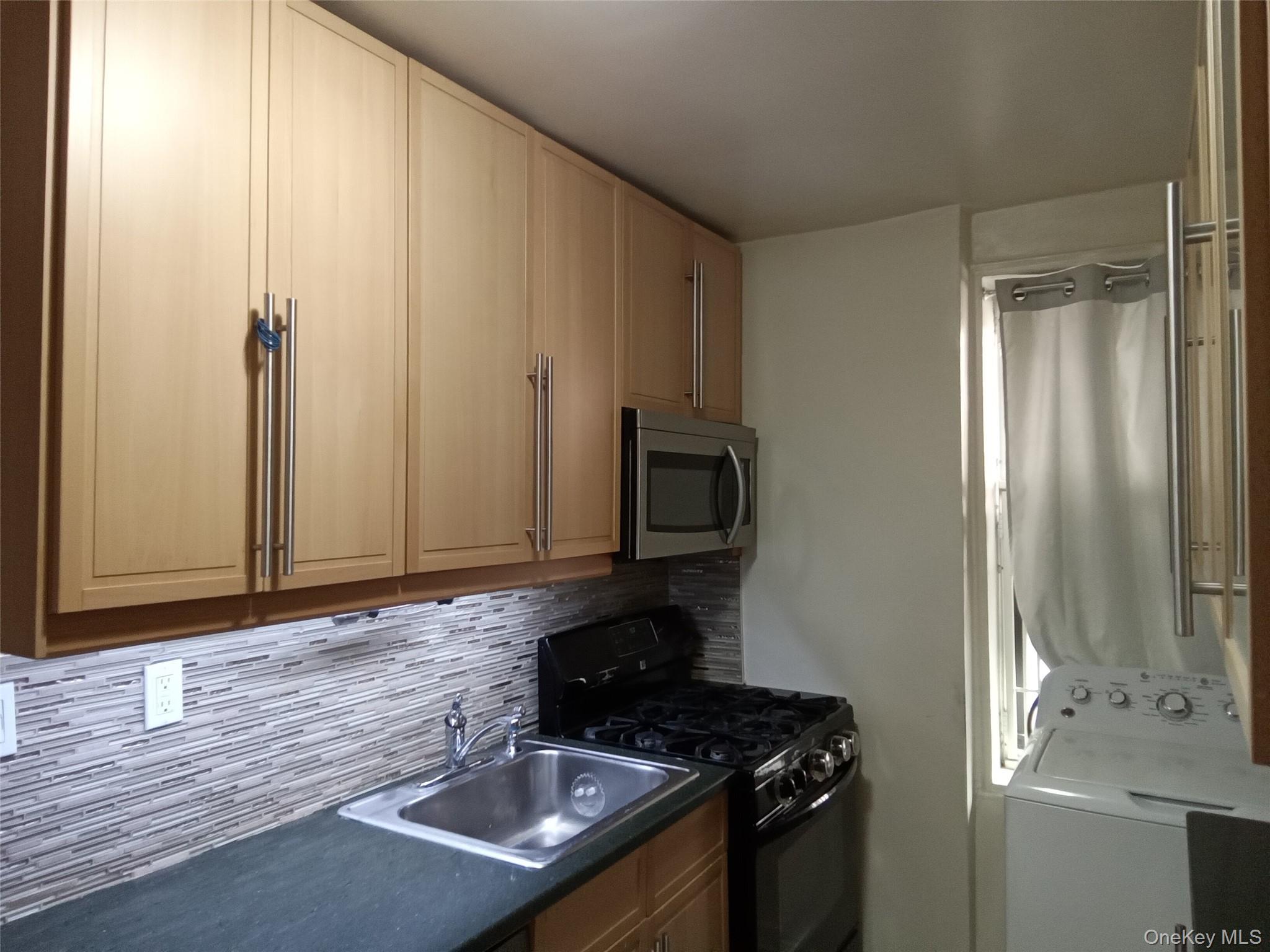 #16 photo, 10212 65th Avenue, クイーンズ区 Forest Hills , NY 11375