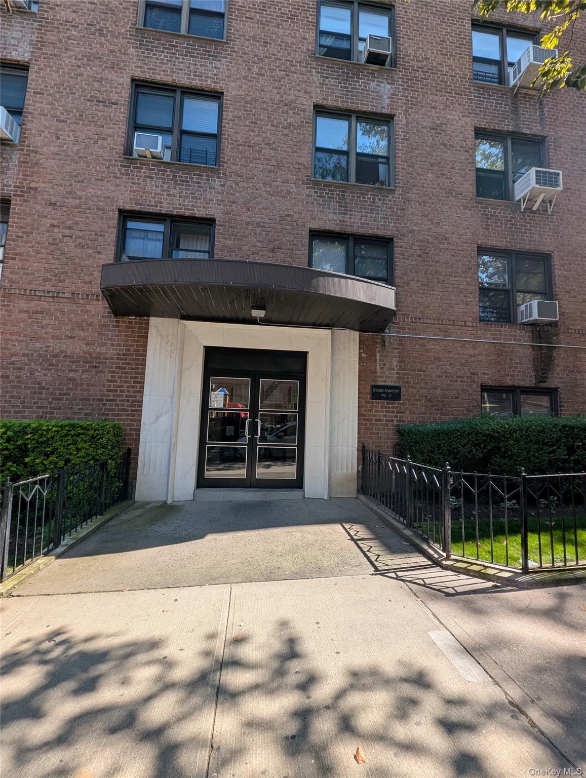 #2 photo, 10212 65th Avenue, クイーンズ区 Forest Hills , NY 11375