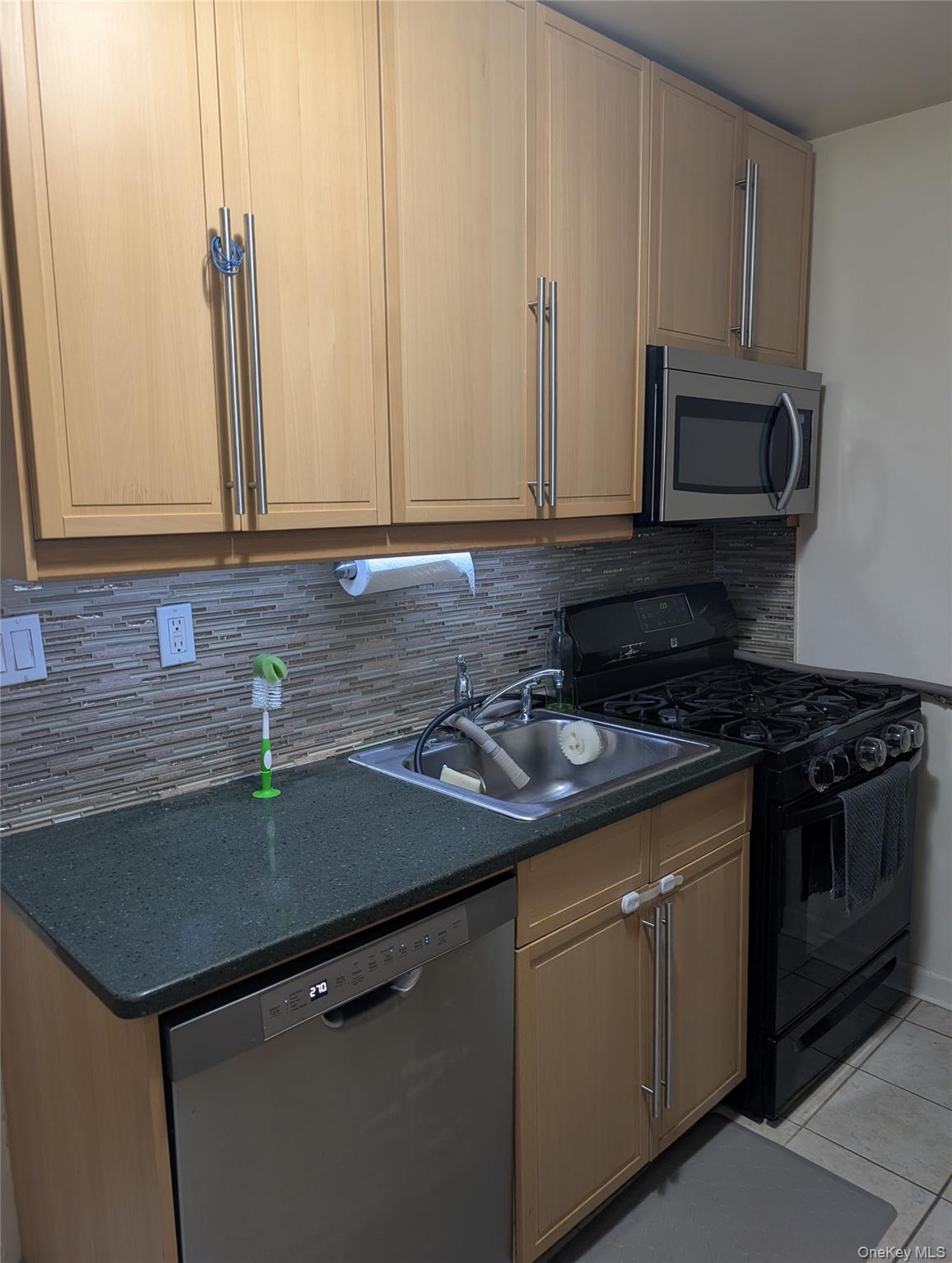 #7 photo, 10212 65th Avenue, クイーンズ区 Forest Hills , NY 11375