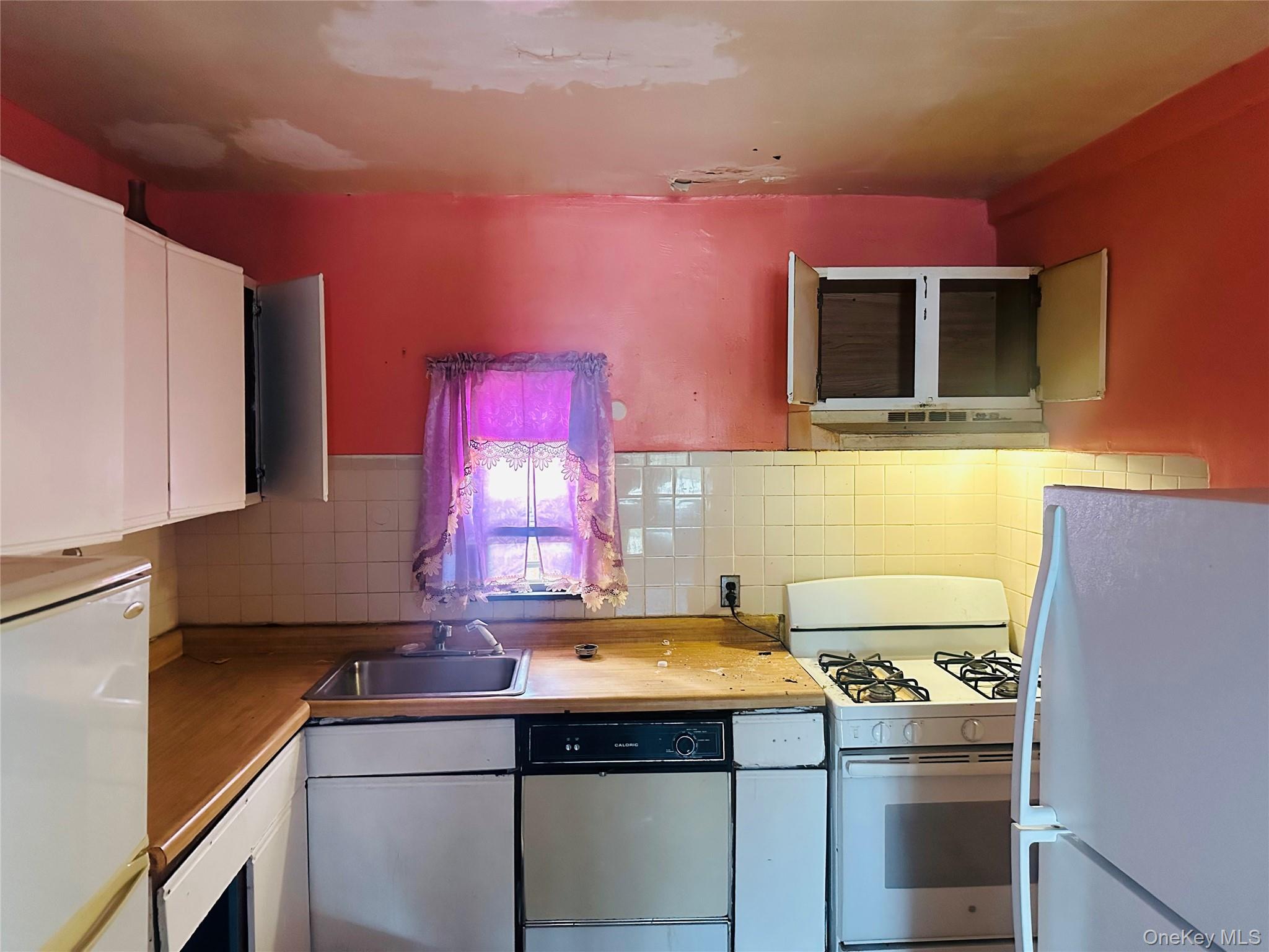 #6 photo, 2931 Yates Avenue, برونكس Bronx , NY 10469